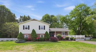 845 CHURCHILL DR, FREDERICKSBURG, Virginia 22407, 4 Bedrooms Bedrooms, ,2 BathroomsBathrooms,Residential,845 CHURCHILL DR,VASP2042046 MLS # VASP2042046