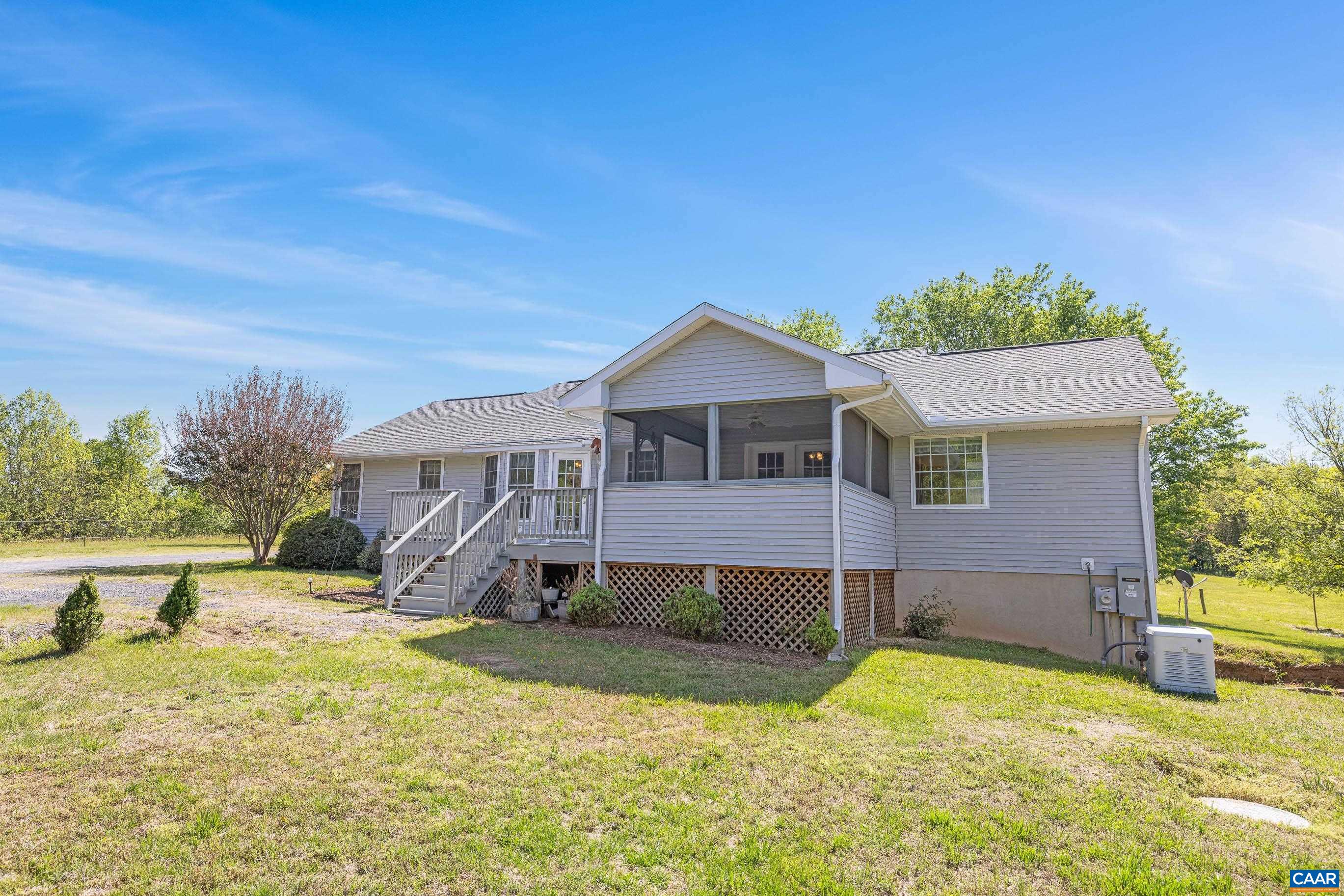 1075 SOCIAL HALL RD, NEW CANTON, Virginia 23123, 3 Bedrooms Bedrooms, ,3 BathroomsBathrooms,Residential,1075 SOCIAL HALL RD,677175 MLS # 677175