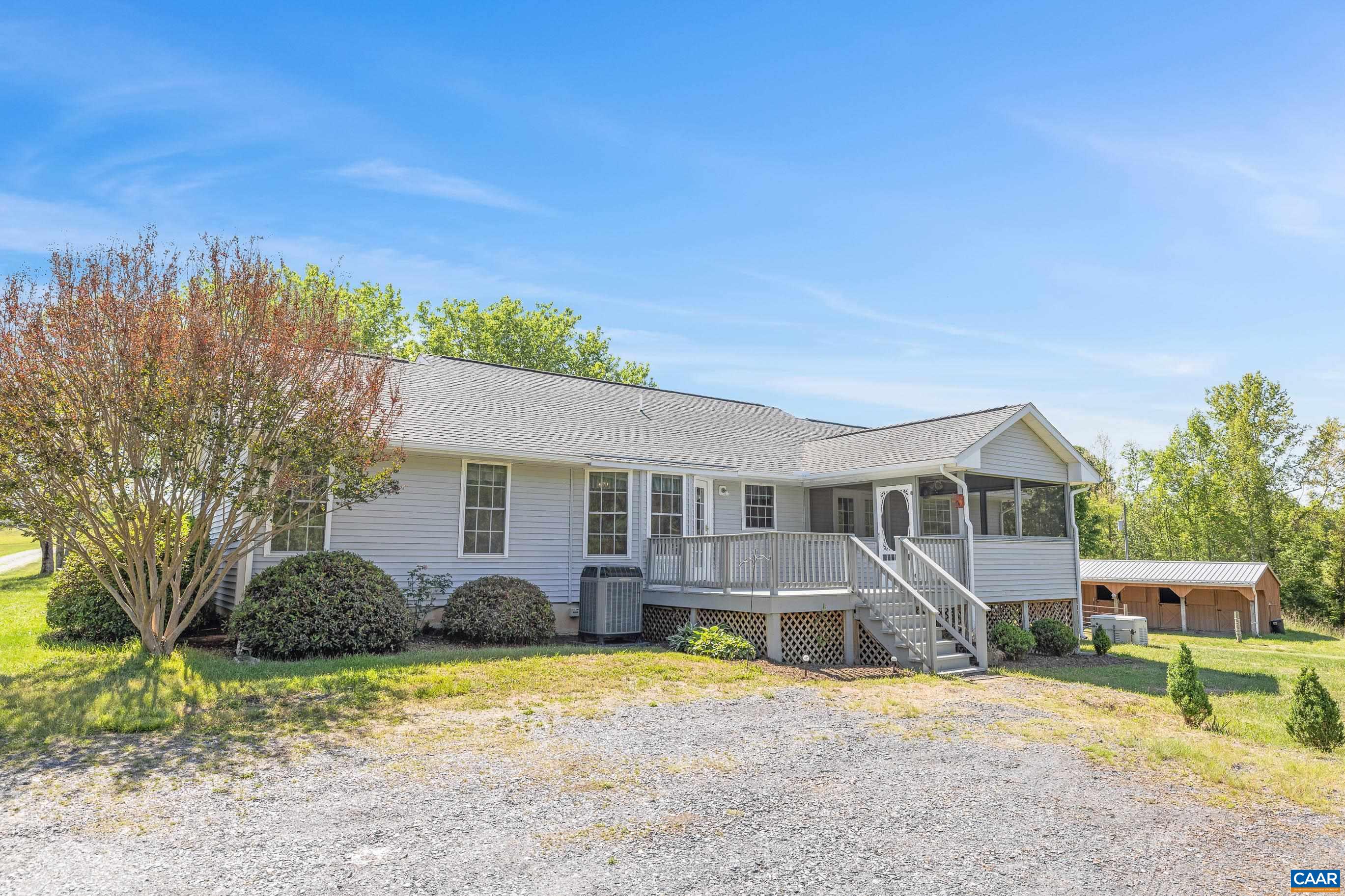 1075 SOCIAL HALL RD, NEW CANTON, Virginia 23123, 3 Bedrooms Bedrooms, ,3 BathroomsBathrooms,Residential,1075 SOCIAL HALL RD,677175 MLS # 677175
