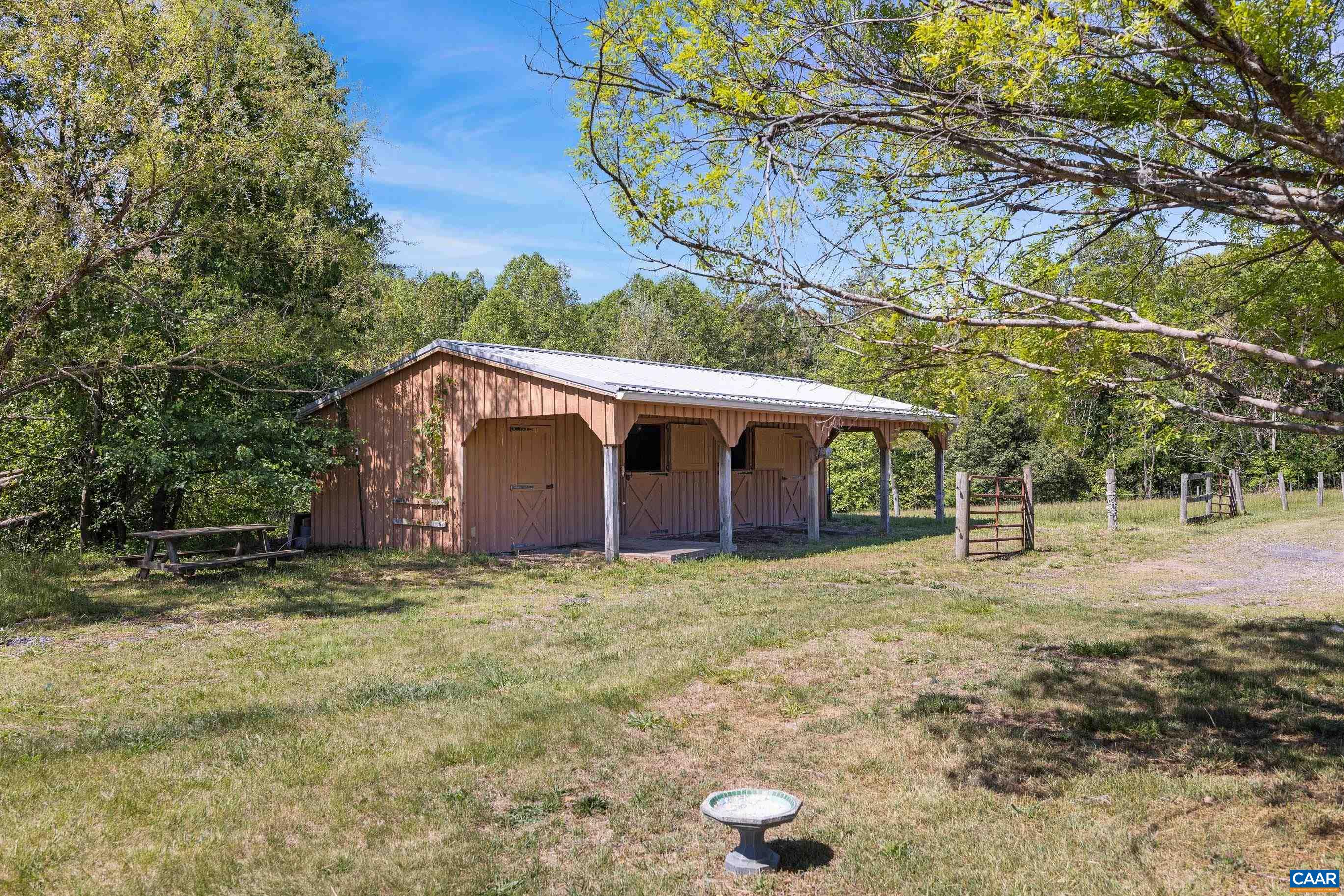 1075 SOCIAL HALL RD, NEW CANTON, Virginia 23123, 3 Bedrooms Bedrooms, ,3 BathroomsBathrooms,Residential,1075 SOCIAL HALL RD,677175 MLS # 677175