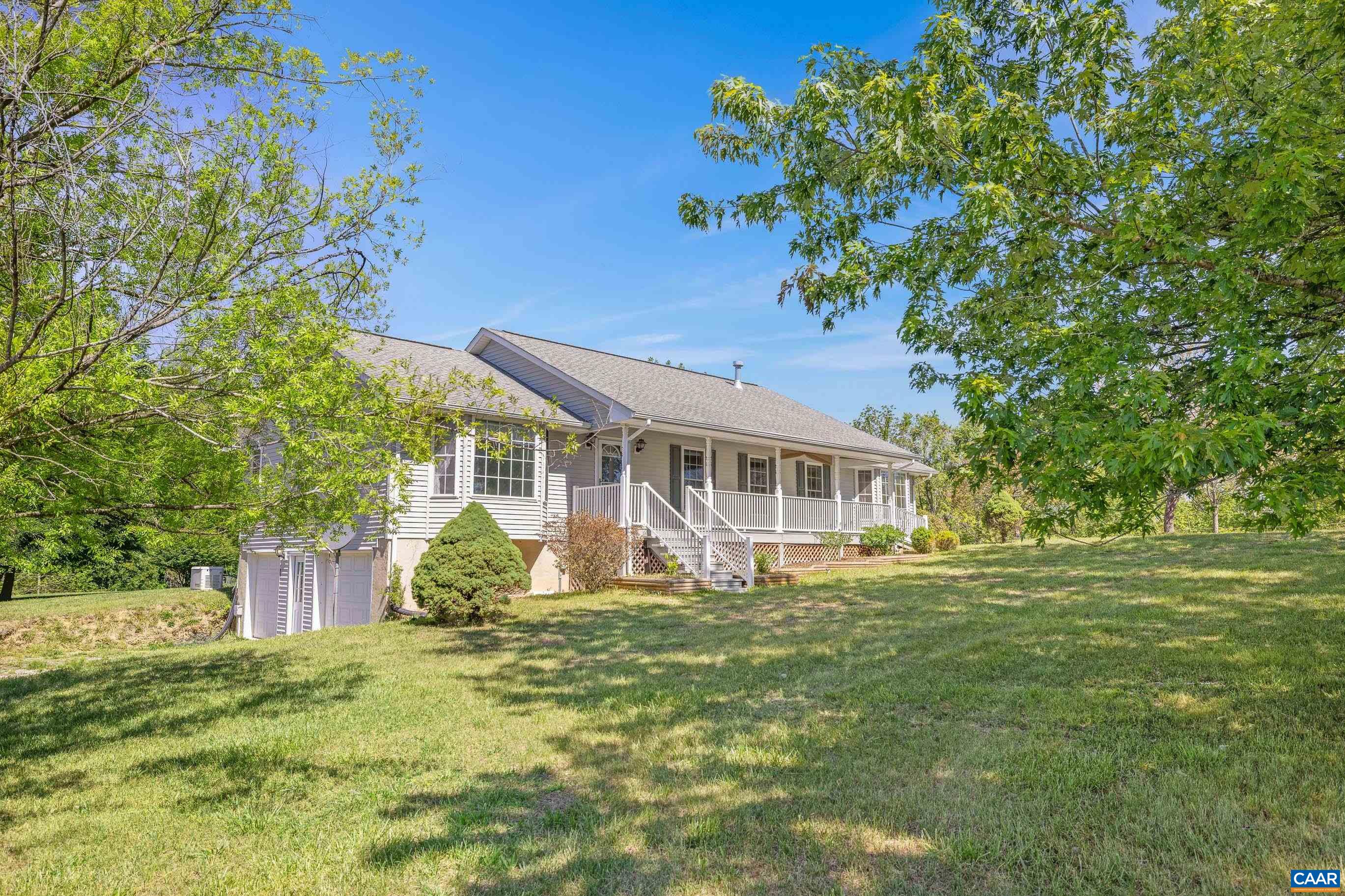 1075 SOCIAL HALL RD, NEW CANTON, Virginia 23123, 3 Bedrooms Bedrooms, ,3 BathroomsBathrooms,Residential,1075 SOCIAL HALL RD,677175 MLS # 677175