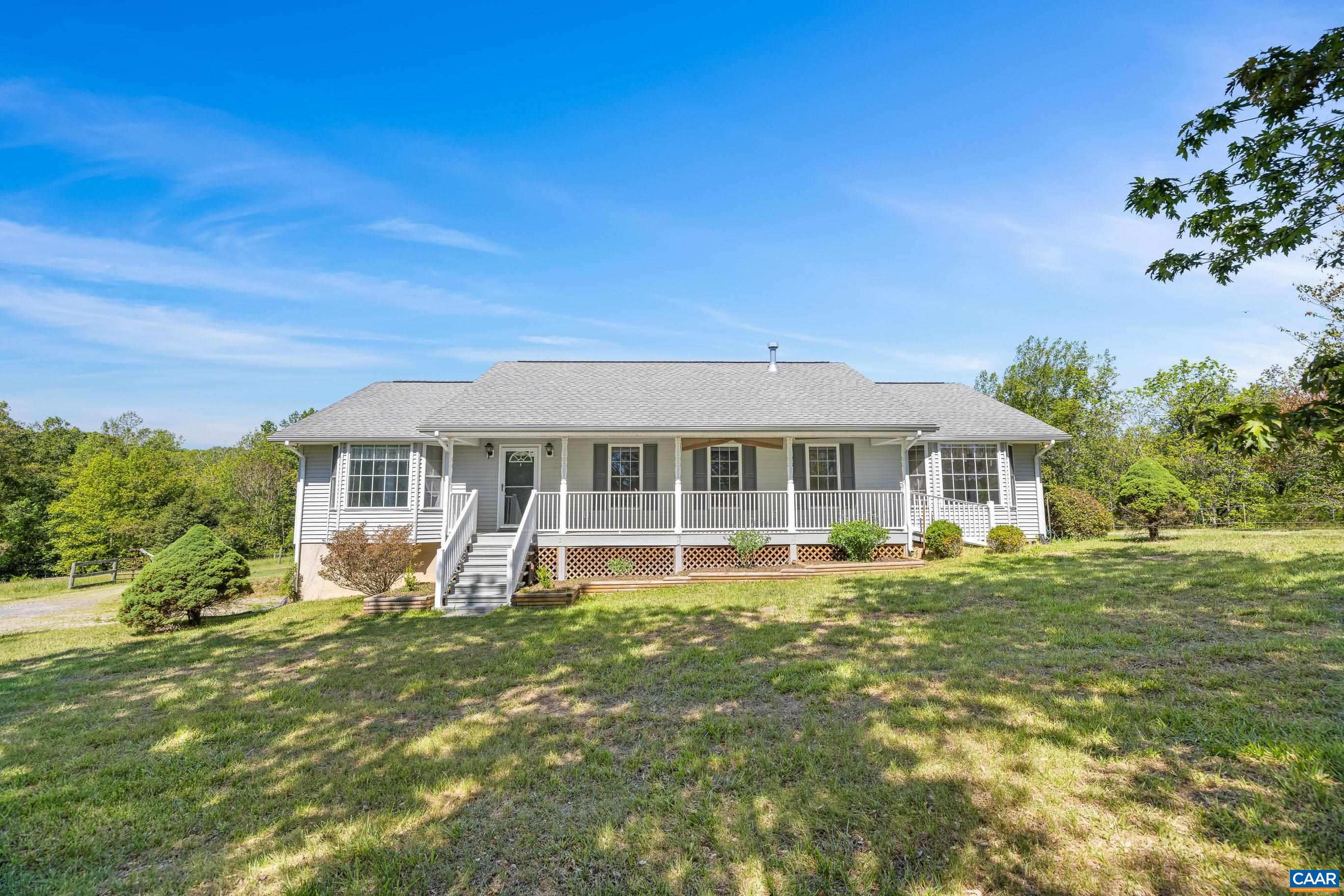 1075 SOCIAL HALL RD, NEW CANTON, Virginia 23123, 3 Bedrooms Bedrooms, ,3 BathroomsBathrooms,Residential,1075 SOCIAL HALL RD,677175 MLS # 677175