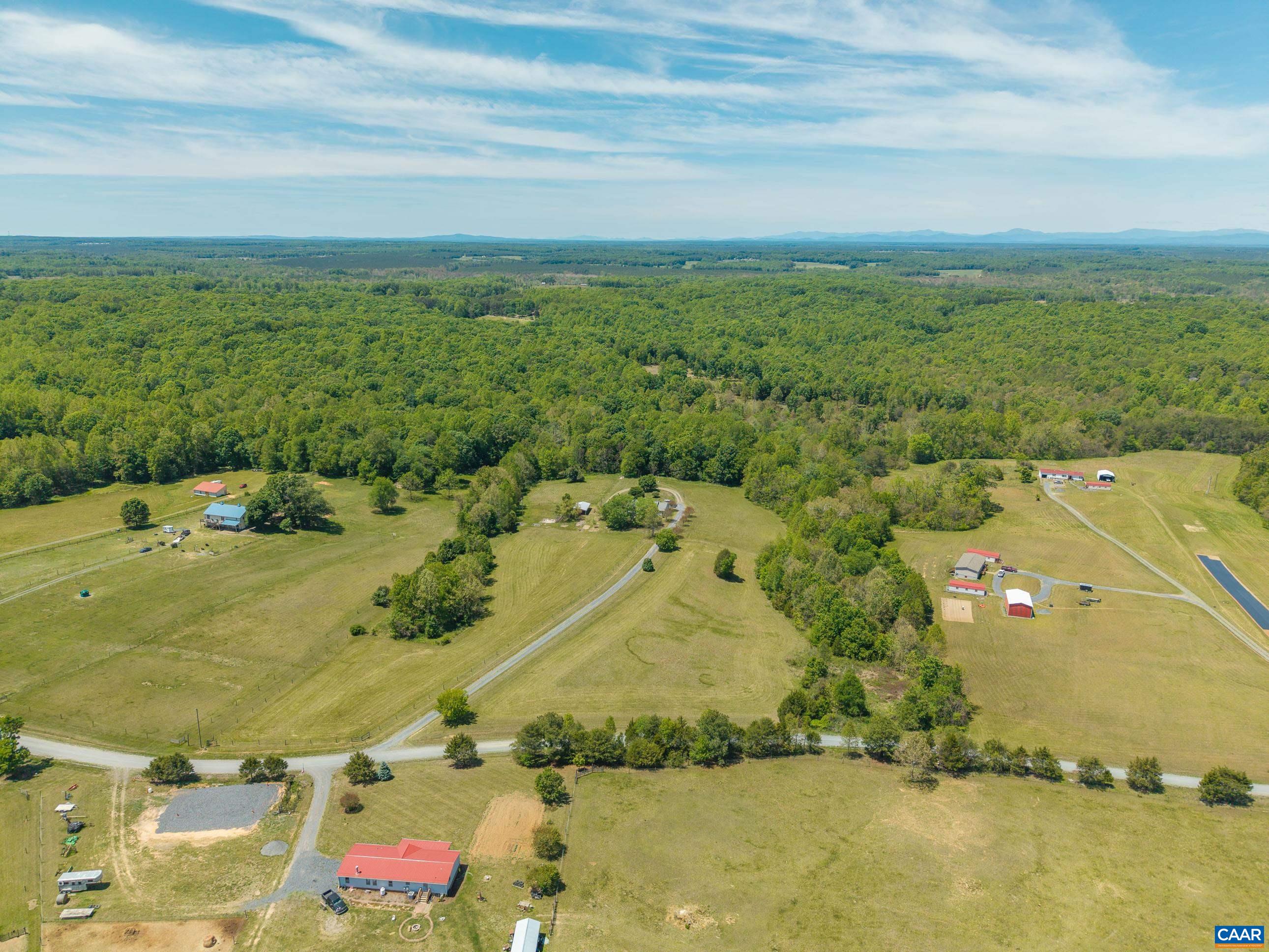 1075 SOCIAL HALL RD, NEW CANTON, Virginia 23123, 3 Bedrooms Bedrooms, ,3 BathroomsBathrooms,Residential,1075 SOCIAL HALL RD,677175 MLS # 677175