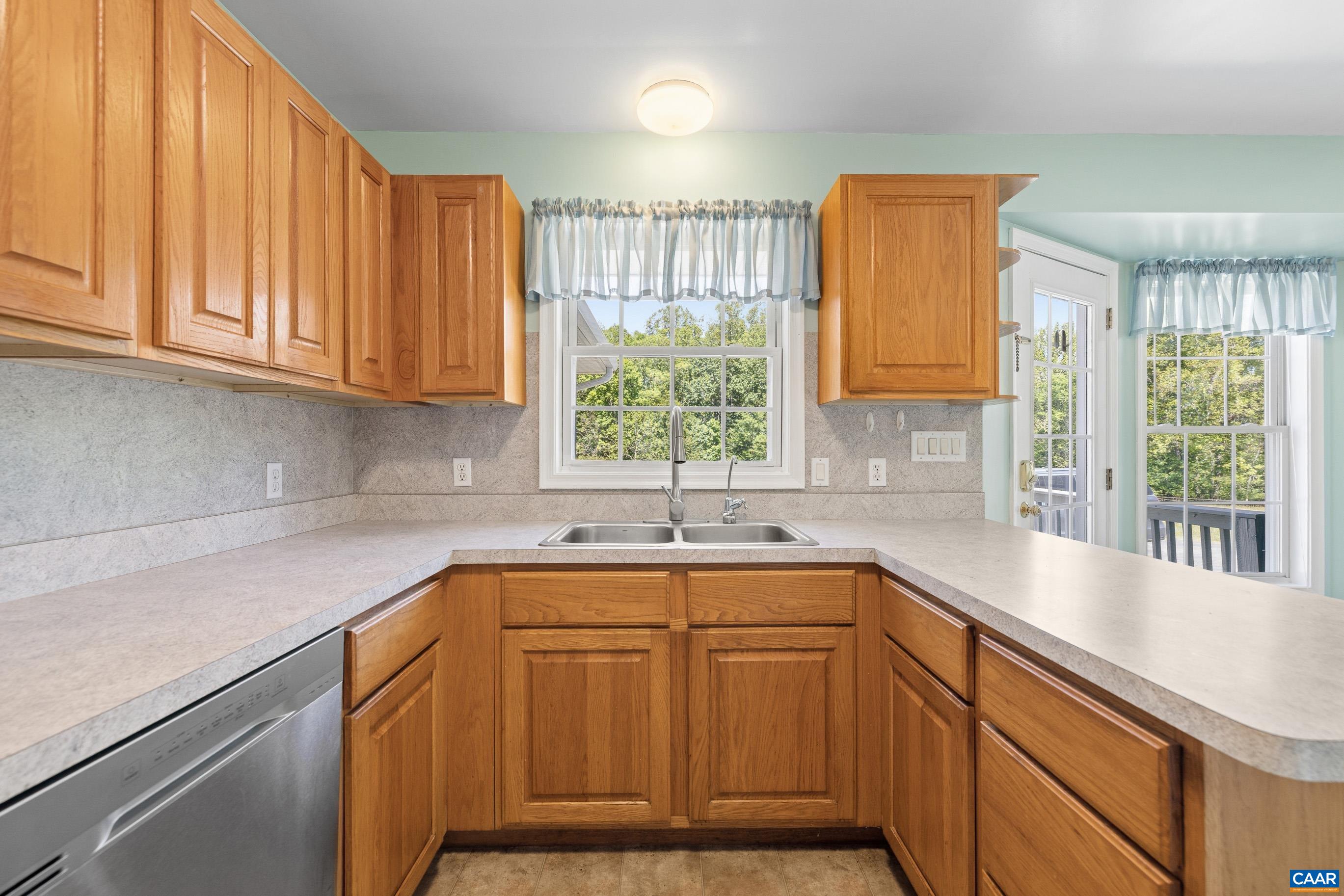 1075 SOCIAL HALL RD, NEW CANTON, Virginia 23123, 3 Bedrooms Bedrooms, ,3 BathroomsBathrooms,Residential,1075 SOCIAL HALL RD,677175 MLS # 677175