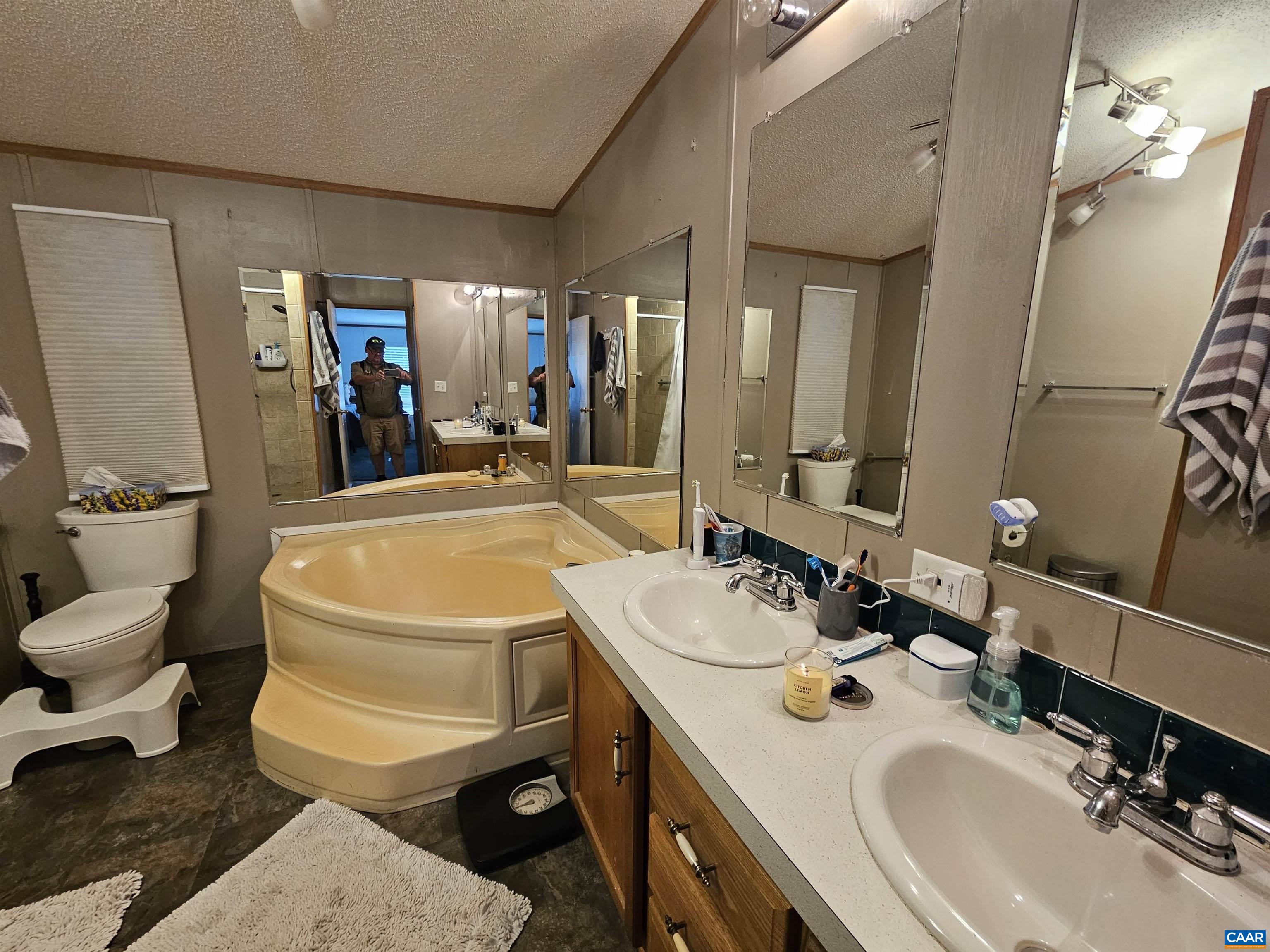 981 SCOTTS BOTTOM RD, DILLWYN, Virginia 23936, 3 Bedrooms Bedrooms, ,2 BathroomsBathrooms,Residential,981 SCOTTS BOTTOM RD,677251 MLS # 677251