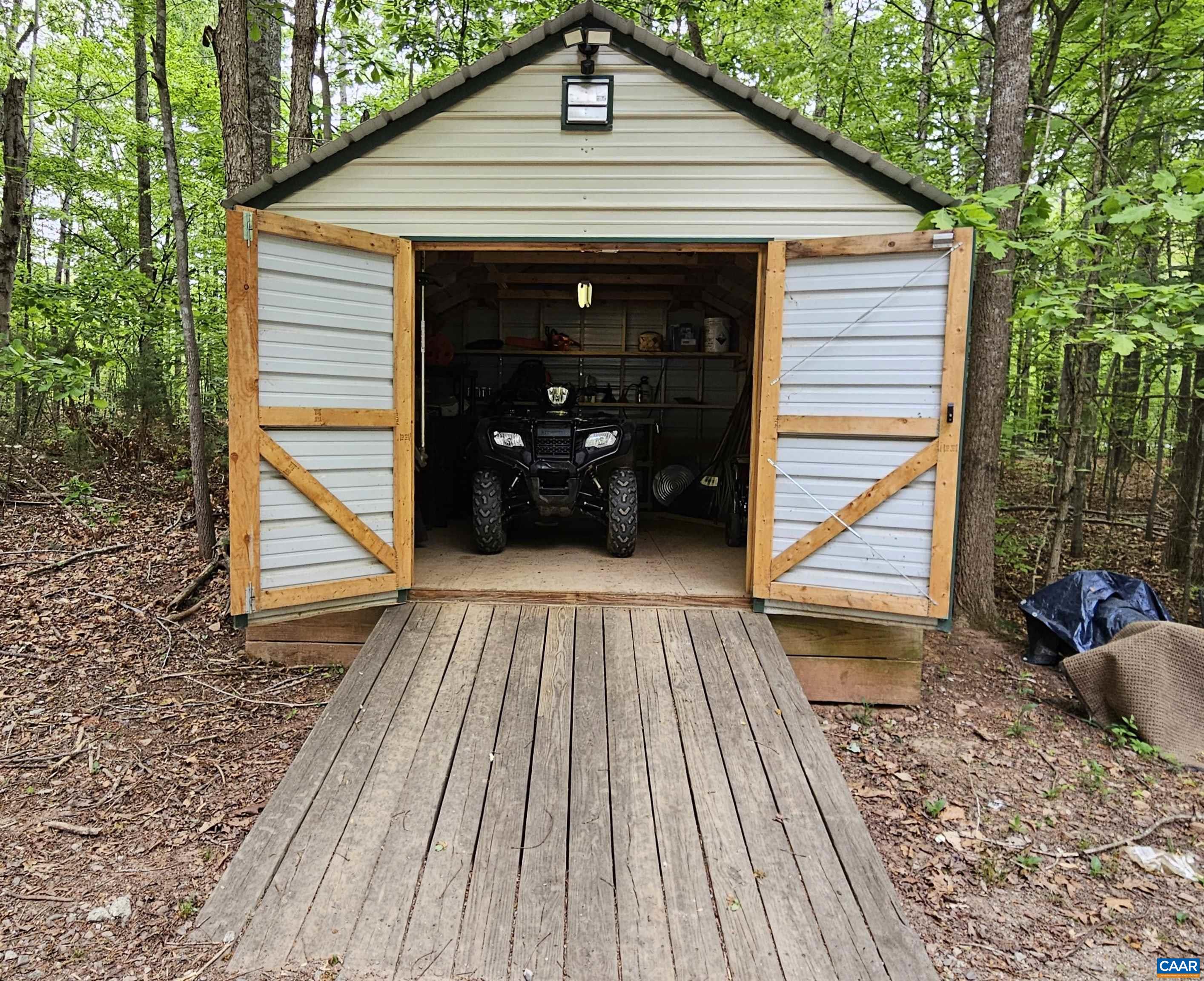 981 SCOTTS BOTTOM RD, DILLWYN, Virginia 23936, 3 Bedrooms Bedrooms, ,2 BathroomsBathrooms,Residential,981 SCOTTS BOTTOM RD,677251 MLS # 677251