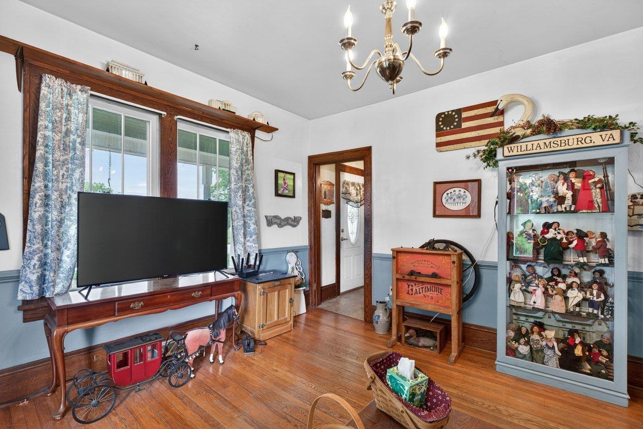12953 NORTH VALLEY PIKE, TIMBERVILLE, Virginia 22853, 4 Bedrooms Bedrooms, ,1 BathroomBathrooms,Residential,12953 NORTH VALLEY PIKE,677253 MLS # 677253 12953 NORTH VALLEY PIKE, TIMBERVILLE, Virginia 22853, 4 Bedrooms Bedrooms, ,1 BathroomBathrooms,Residential,12953 NORTH VALLEY PIKE,677253 MLS # 677253