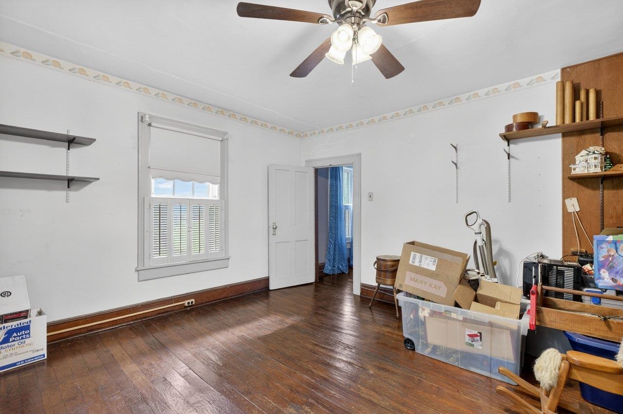 12953 NORTH VALLEY PIKE, TIMBERVILLE, Virginia 22853, 4 Bedrooms Bedrooms, ,1 BathroomBathrooms,Residential,12953 NORTH VALLEY PIKE,677253 MLS # 677253 12953 NORTH VALLEY PIKE, TIMBERVILLE, Virginia 22853, 4 Bedrooms Bedrooms, ,1 BathroomBathrooms,Residential,12953 NORTH VALLEY PIKE,677253 MLS # 677253