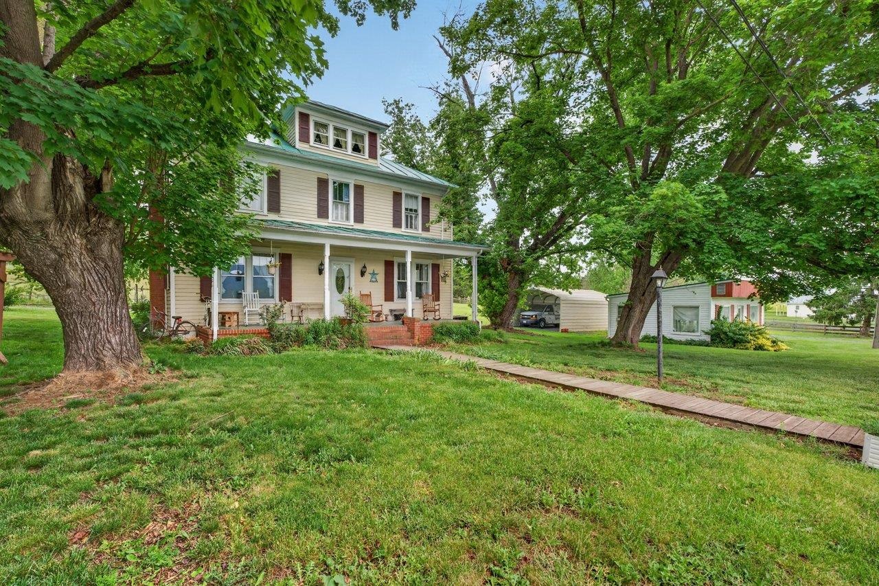 12953 NORTH VALLEY PIKE, TIMBERVILLE, Virginia 22853, 4 Bedrooms Bedrooms, ,1 BathroomBathrooms,Residential,12953 NORTH VALLEY PIKE,677253 MLS # 677253 12953 NORTH VALLEY PIKE, TIMBERVILLE, Virginia 22853, 4 Bedrooms Bedrooms, ,1 BathroomBathrooms,Residential,12953 NORTH VALLEY PIKE,677253 MLS # 677253