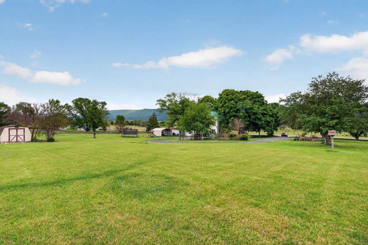 12953 NORTH VALLEY PIKE, TIMBERVILLE, Virginia 22853, 4 Bedrooms Bedrooms, ,1 BathroomBathrooms,Residential,12953 NORTH VALLEY PIKE,677253 MLS # 677253 12953 NORTH VALLEY PIKE, TIMBERVILLE, Virginia 22853, 4 Bedrooms Bedrooms, ,1 BathroomBathrooms,Residential,12953 NORTH VALLEY PIKE,677253 MLS # 677253