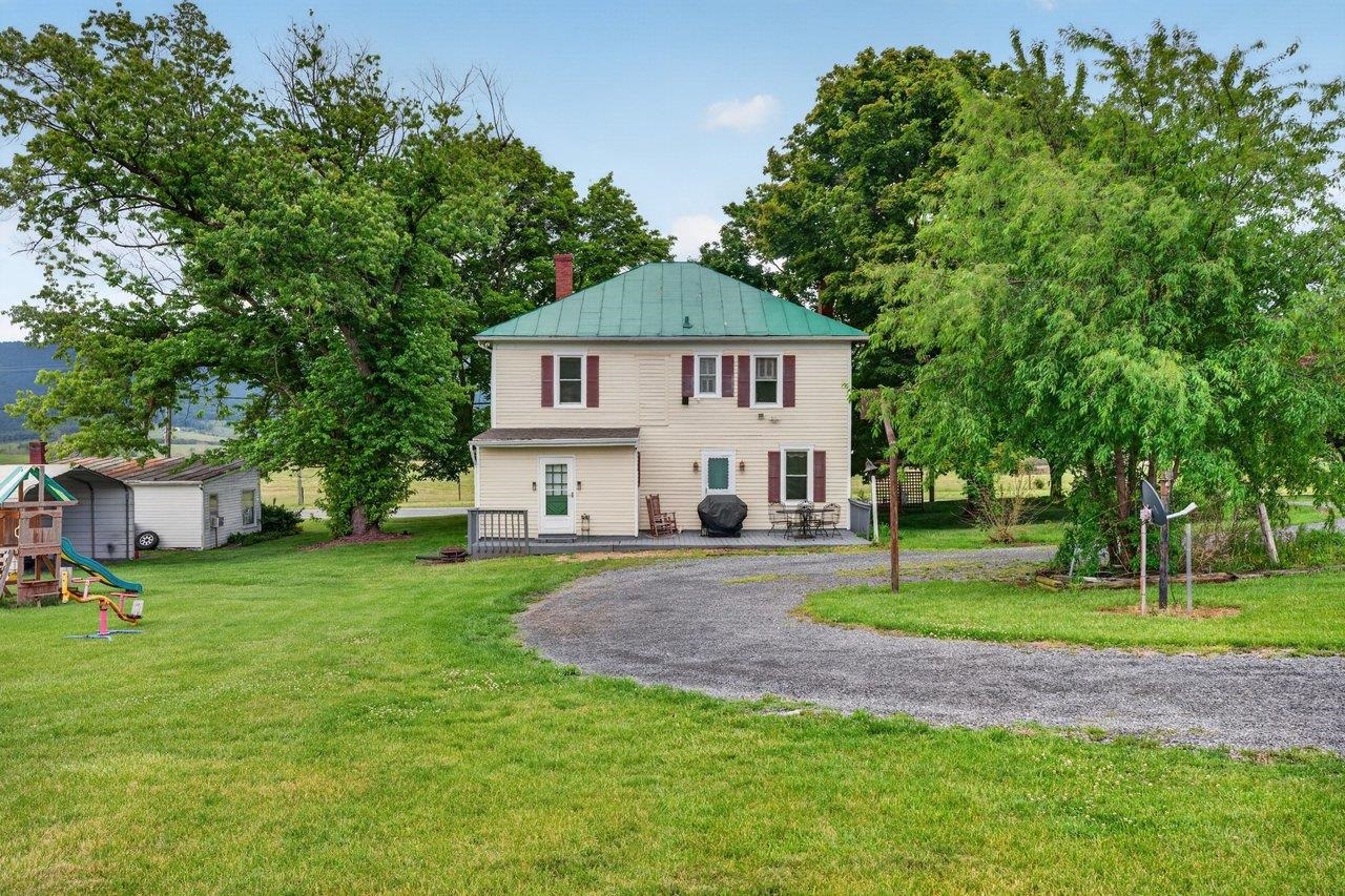 12953 NORTH VALLEY PIKE, TIMBERVILLE, Virginia 22853, 4 Bedrooms Bedrooms, ,1 BathroomBathrooms,Residential,12953 NORTH VALLEY PIKE,677253 MLS # 677253 12953 NORTH VALLEY PIKE, TIMBERVILLE, Virginia 22853, 4 Bedrooms Bedrooms, ,1 BathroomBathrooms,Residential,12953 NORTH VALLEY PIKE,677253 MLS # 677253