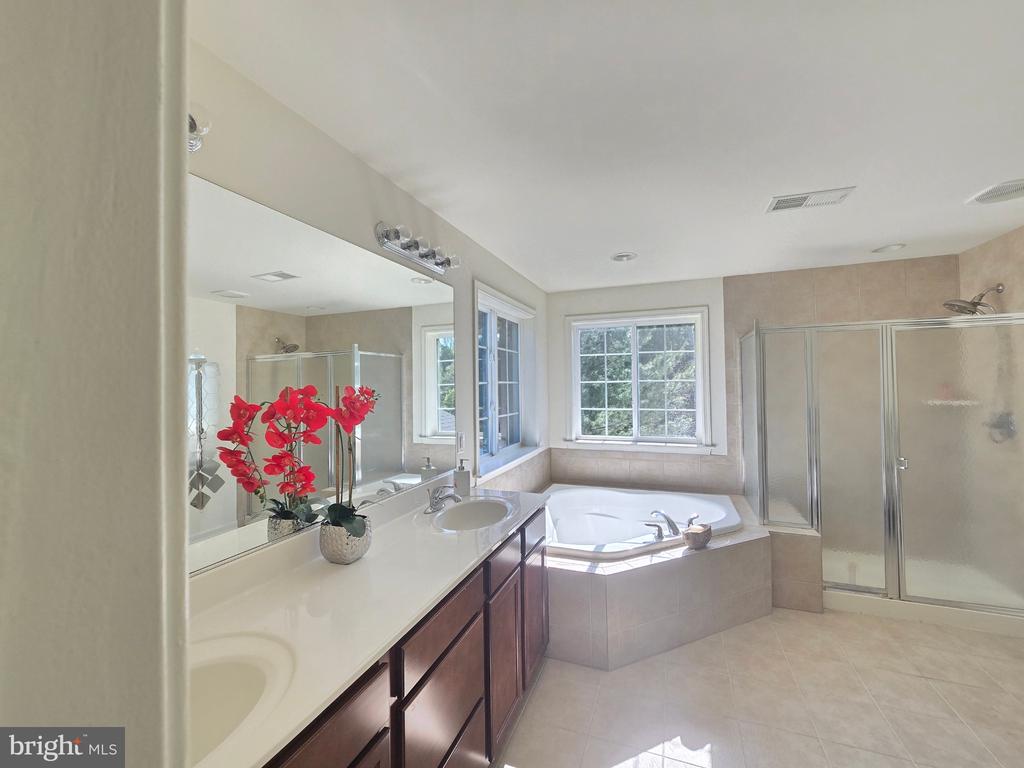 8091 SIDE HILL DR, WARRENTON, Virginia 20187, 5 Bedrooms Bedrooms, ,3 BathroomsBathrooms,Residential,8091 SIDE HILL DR,VAFQ2021896 MLS # VAFQ2021896 8091 SIDE HILL DR, WARRENTON, Virginia 20187, 5 Bedrooms Bedrooms, ,3 BathroomsBathrooms,Residential,8091 SIDE HILL DR,VAFQ2021896 MLS # VAFQ2021896