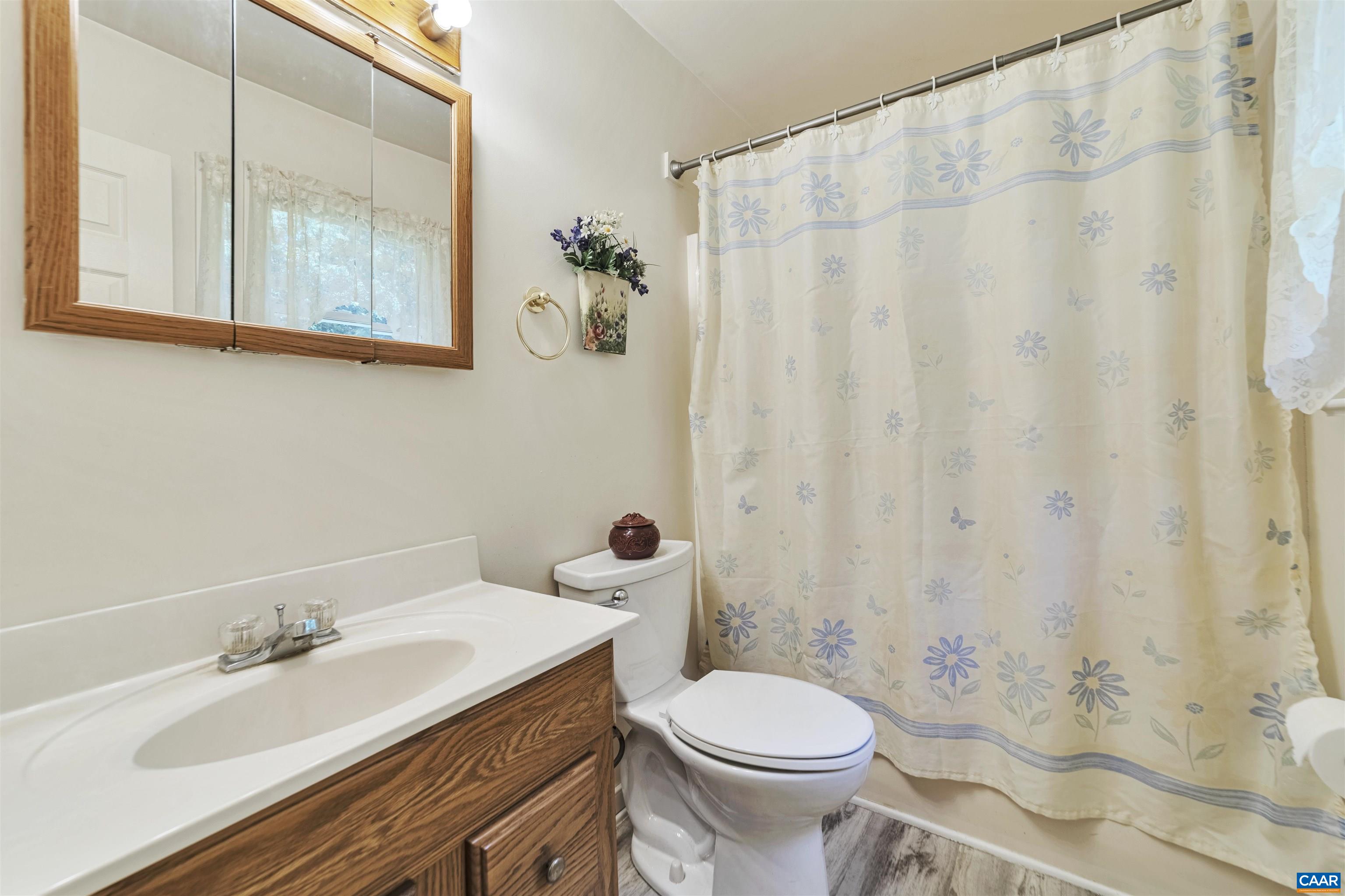 2415 BELLE MEADE RD, BUMPASS, Virginia 23024, 3 Bedrooms Bedrooms, ,2 BathroomsBathrooms,Residential,2415 BELLE MEADE RD,677259 MLS # 677259 2415 BELLE MEADE RD, BUMPASS, Virginia 23024, 3 Bedrooms Bedrooms, ,2 BathroomsBathrooms,Residential,2415 BELLE MEADE RD,677259 MLS # 677259