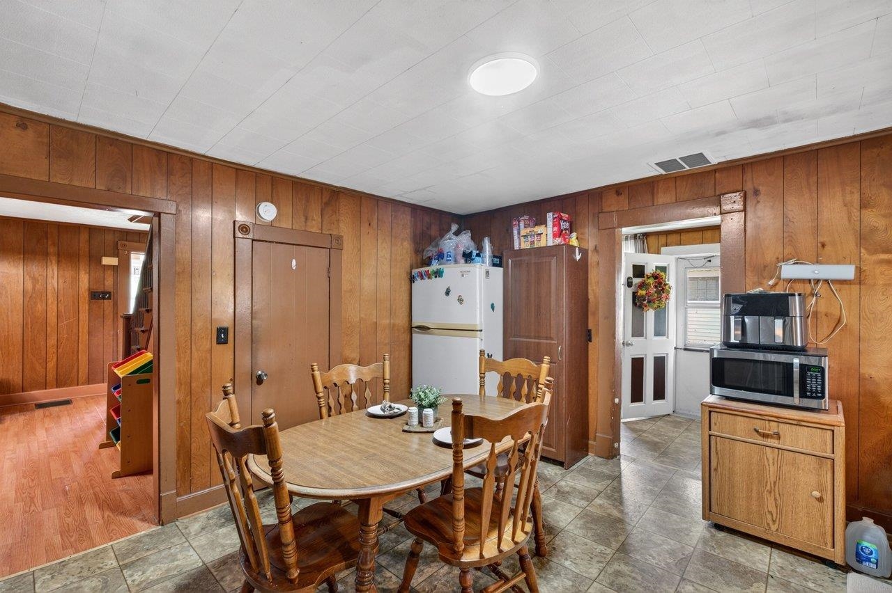 724 NEWTOWN RD, ELKTON, Virginia 22827, 3 Bedrooms Bedrooms, ,2 BathroomsBathrooms,Residential,724 NEWTOWN RD,677260 MLS # 677260 724 NEWTOWN RD, ELKTON, Virginia 22827, 3 Bedrooms Bedrooms, ,2 BathroomsBathrooms,Residential,724 NEWTOWN RD,677260 MLS # 677260