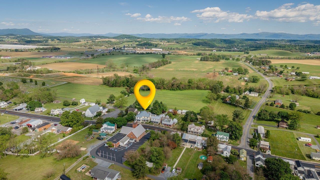 222 N MAIN ST, MOUNT CRAWFORD, Virginia 22841, 5 Bedrooms Bedrooms, ,2 BathroomsBathrooms,Residential,Mount Crawford General Store,222 N MAIN ST,677262 MLS # 677262