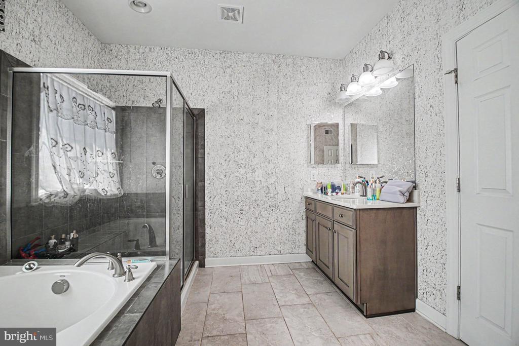 6323 MARGARET WAY, WARRENTON, Virginia 20187, 4 Bedrooms Bedrooms, ,4 BathroomsBathrooms,Residential,6323 MARGARET WAY,VAFQ2022096 MLS # VAFQ2022096 6323 MARGARET WAY, WARRENTON, Virginia 20187, 4 Bedrooms Bedrooms, ,4 BathroomsBathrooms,Residential,6323 MARGARET WAY,VAFQ2022096 MLS # VAFQ2022096