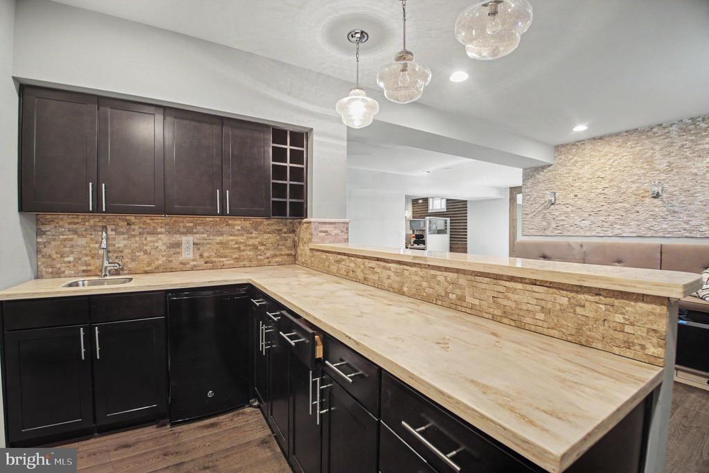 6323 MARGARET WAY, WARRENTON, Virginia 20187, 4 Bedrooms Bedrooms, ,4 BathroomsBathrooms,Residential,6323 MARGARET WAY,VAFQ2022096 MLS # VAFQ2022096 6323 MARGARET WAY, WARRENTON, Virginia 20187, 4 Bedrooms Bedrooms, ,4 BathroomsBathrooms,Residential,6323 MARGARET WAY,VAFQ2022096 MLS # VAFQ2022096