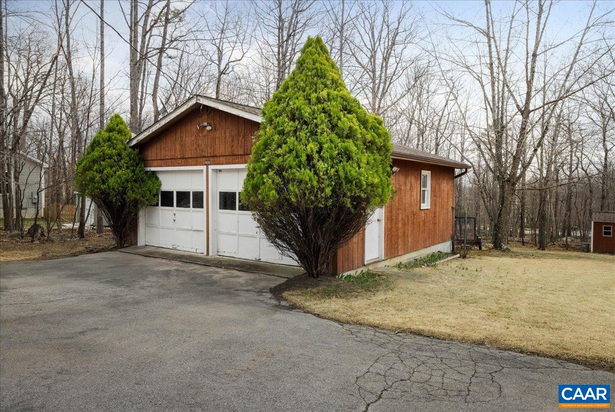 406 RACCOON DR, WINCHESTER, Virginia 22602, 3 Bedrooms Bedrooms, ,2 BathroomsBathrooms,Residential,406 RACCOON DR,674053 MLS # 674053