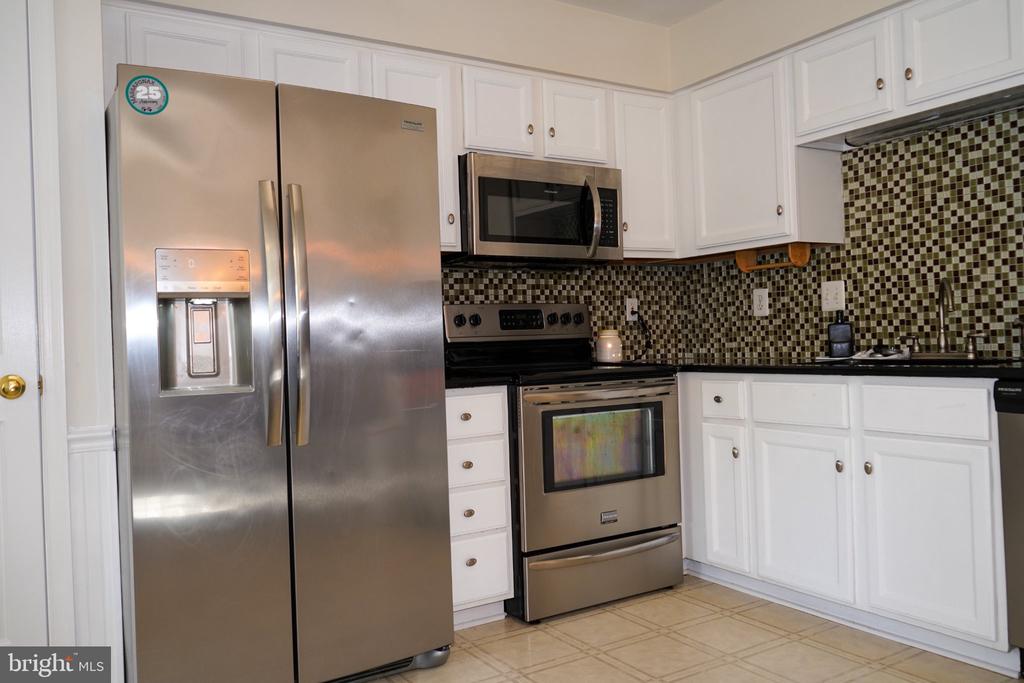 4004 FOUNTAIN BRIDGE CT, FREDERICKSBURG, Virginia 22408, 3 Bedrooms Bedrooms, ,2 BathroomsBathrooms,Residential,NONE AVAILABLE,4004 FOUNTAIN BRIDGE CT,VASP2040862 MLS # VASP2040862 4004 FOUNTAIN BRIDGE CT, FREDERICKSBURG, Virginia 22408, 3 Bedrooms Bedrooms, ,2 BathroomsBathrooms,Residential,NONE AVAILABLE,4004 FOUNTAIN BRIDGE CT,VASP2040862 MLS # VASP2040862