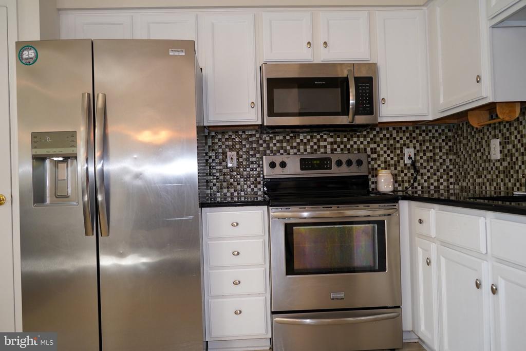 4004 FOUNTAIN BRIDGE CT, FREDERICKSBURG, Virginia 22408, 3 Bedrooms Bedrooms, ,2 BathroomsBathrooms,Residential,NONE AVAILABLE,4004 FOUNTAIN BRIDGE CT,VASP2040862 MLS # VASP2040862 4004 FOUNTAIN BRIDGE CT, FREDERICKSBURG, Virginia 22408, 3 Bedrooms Bedrooms, ,2 BathroomsBathrooms,Residential,NONE AVAILABLE,4004 FOUNTAIN BRIDGE CT,VASP2040862 MLS # VASP2040862