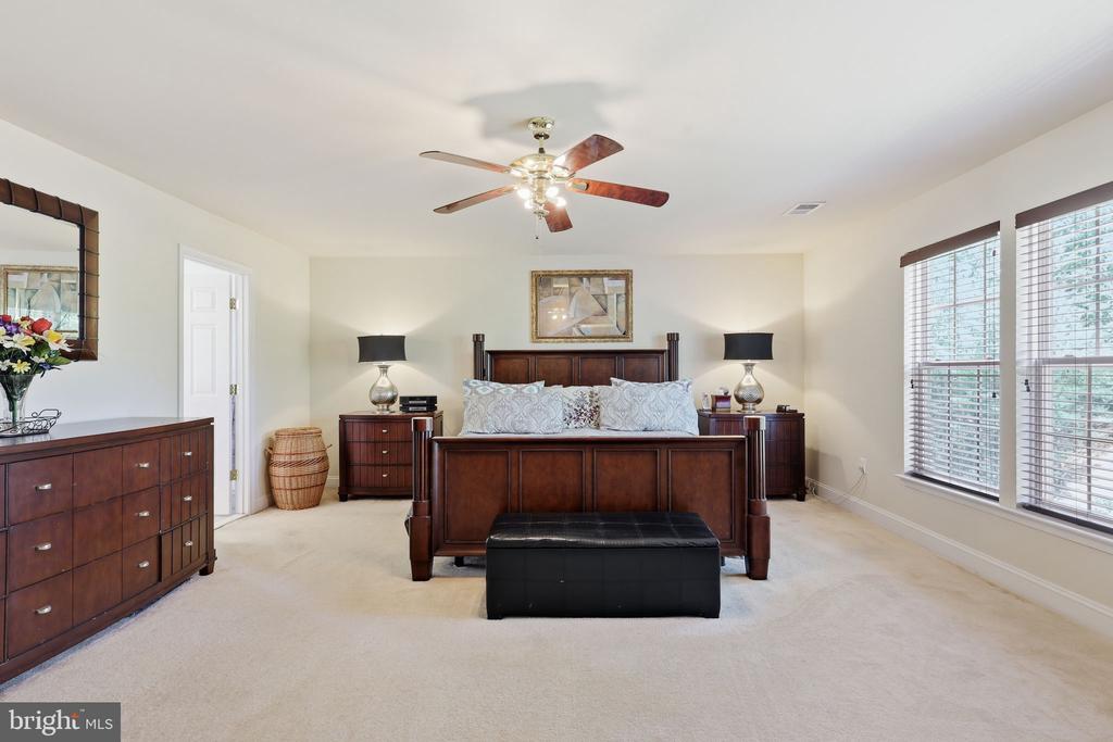 5823 DEEP CREEK DR, FREDERICKSBURG, Virginia 22407, 5 Bedrooms Bedrooms, ,4 BathroomsBathrooms,Residential,5823 DEEP CREEK DR,VASP2041938 MLS # VASP2041938