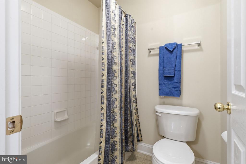 5823 DEEP CREEK DR, FREDERICKSBURG, Virginia 22407, 5 Bedrooms Bedrooms, ,4 BathroomsBathrooms,Residential,5823 DEEP CREEK DR,VASP2041938 MLS # VASP2041938