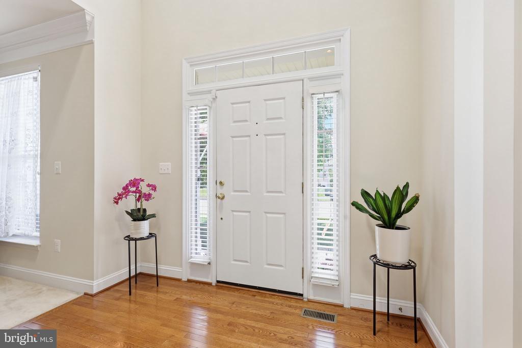 5823 DEEP CREEK DR, FREDERICKSBURG, Virginia 22407, 5 Bedrooms Bedrooms, ,4 BathroomsBathrooms,Residential,5823 DEEP CREEK DR,VASP2041938 MLS # VASP2041938