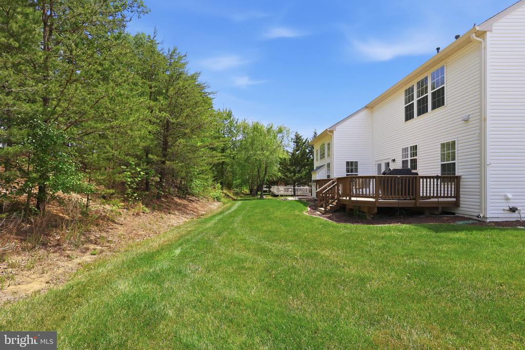 5823 DEEP CREEK DR, FREDERICKSBURG, Virginia 22407, 5 Bedrooms Bedrooms, ,4 BathroomsBathrooms,Residential,5823 DEEP CREEK DR,VASP2041938 MLS # VASP2041938