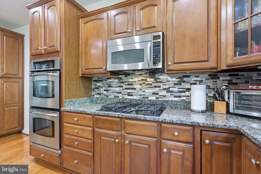 5823 DEEP CREEK DR, FREDERICKSBURG, Virginia 22407, 5 Bedrooms Bedrooms, ,4 BathroomsBathrooms,Residential,5823 DEEP CREEK DR,VASP2041938 MLS # VASP2041938