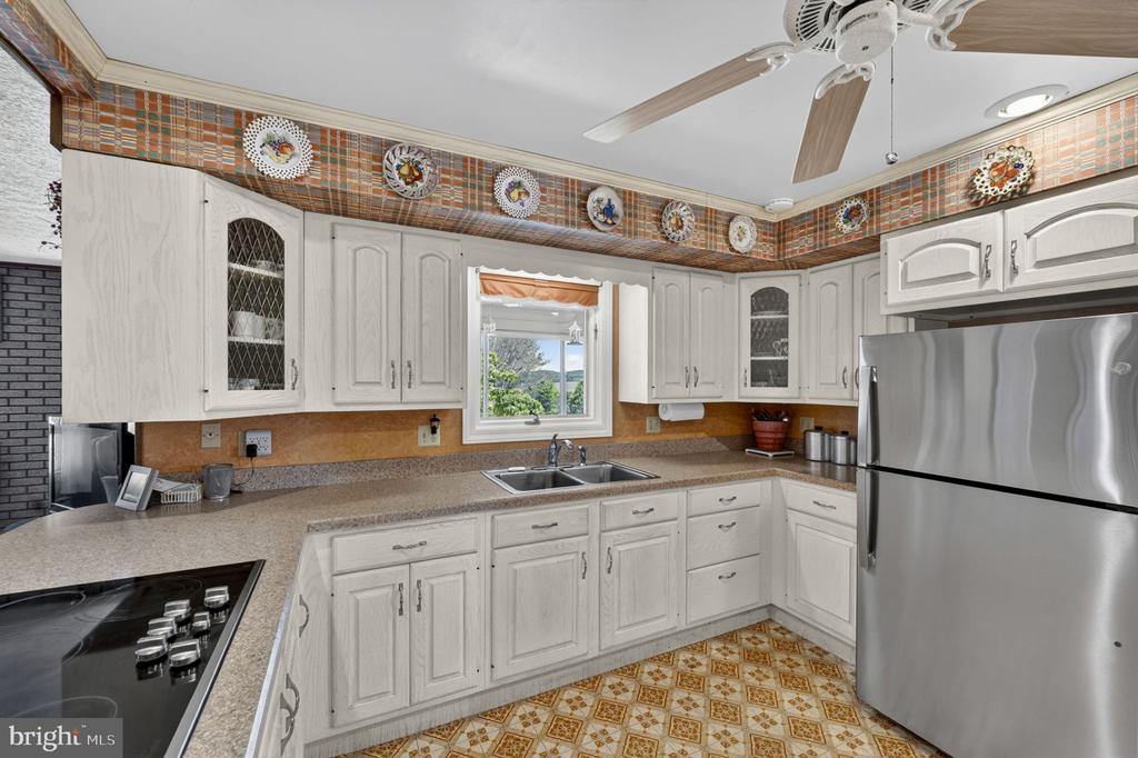 15669 OAKLAND RD, REVA, Virginia 22735, 3 Bedrooms Bedrooms, ,2 BathroomsBathrooms,Residential,15669 OAKLAND RD,VACU2013632 MLS # VACU2013632
