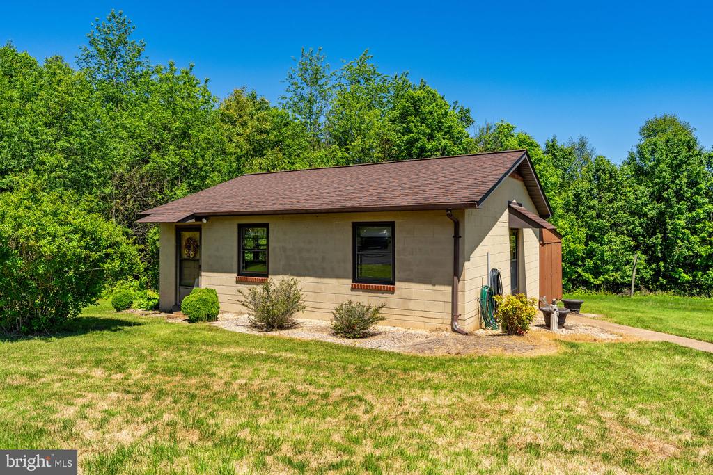 15669 OAKLAND RD, REVA, Virginia 22735, 3 Bedrooms Bedrooms, ,2 BathroomsBathrooms,Residential,15669 OAKLAND RD,VACU2013632 MLS # VACU2013632