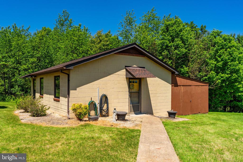 15669 OAKLAND RD, REVA, Virginia 22735, 3 Bedrooms Bedrooms, ,2 BathroomsBathrooms,Residential,15669 OAKLAND RD,VACU2013632 MLS # VACU2013632