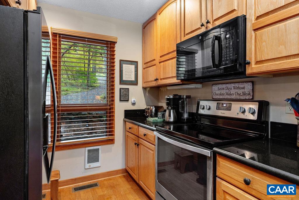 27 VEERY LN, WINTERGREEN RESORT, Virginia 22967, 4 Bedrooms Bedrooms, ,3 BathroomsBathrooms,Residential,27 VEERY LN,674900 MLS # 674900