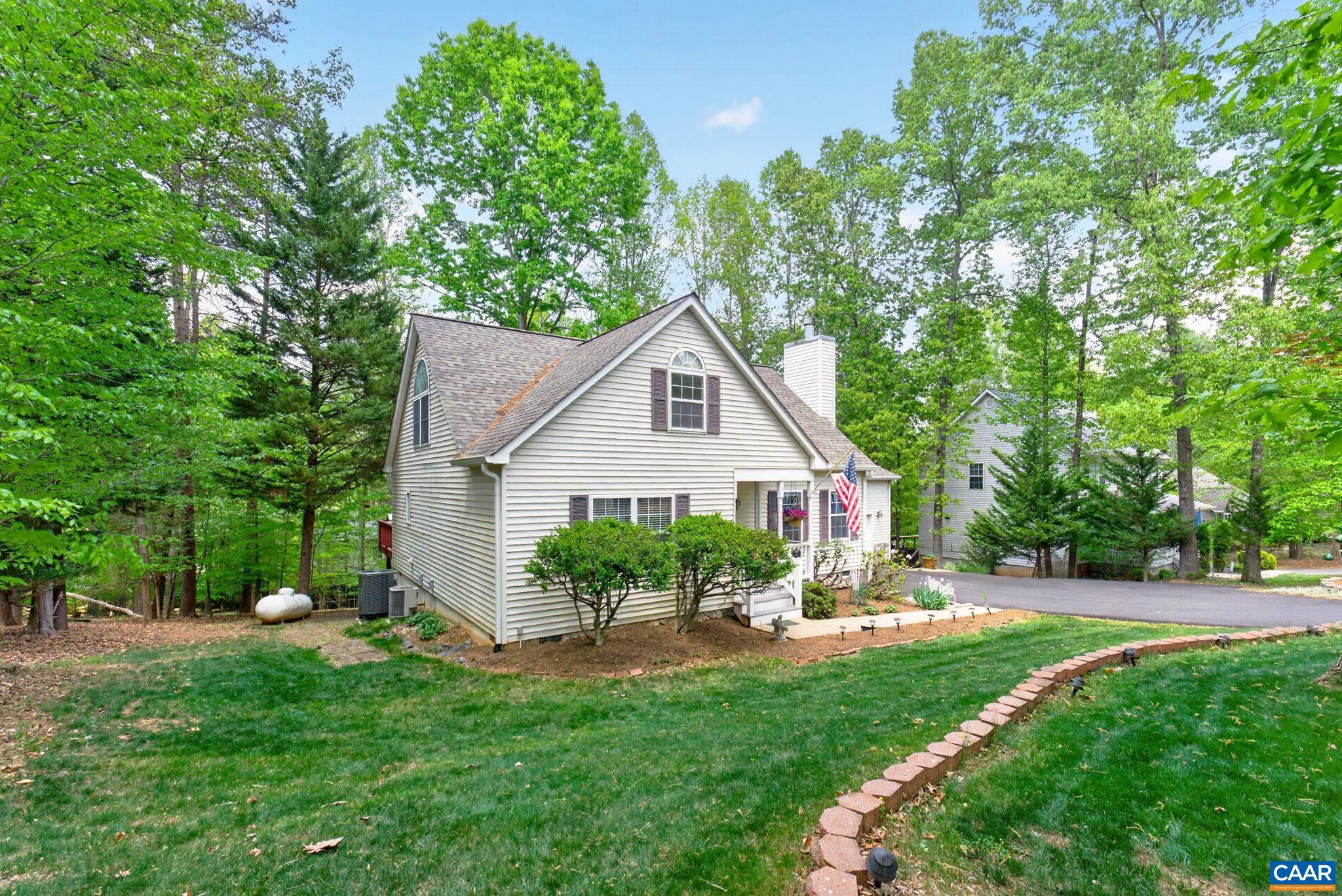 296 JEFFERSON DR, PALMYRA, Virginia 22963, 3 Bedrooms Bedrooms, ,2 BathroomsBathrooms,Residential,296 JEFFERSON DR,676882 MLS # 676882