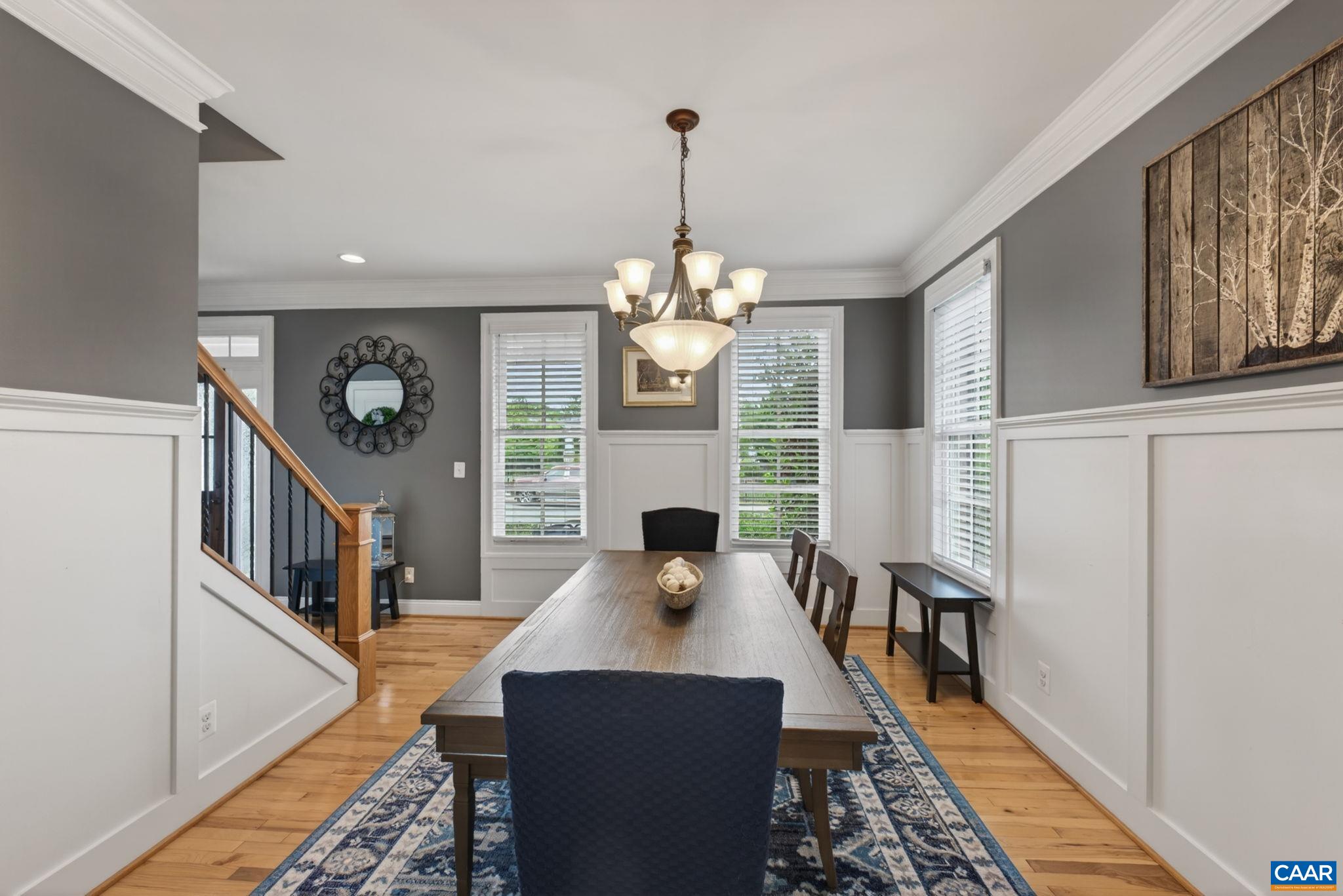 Dining room.