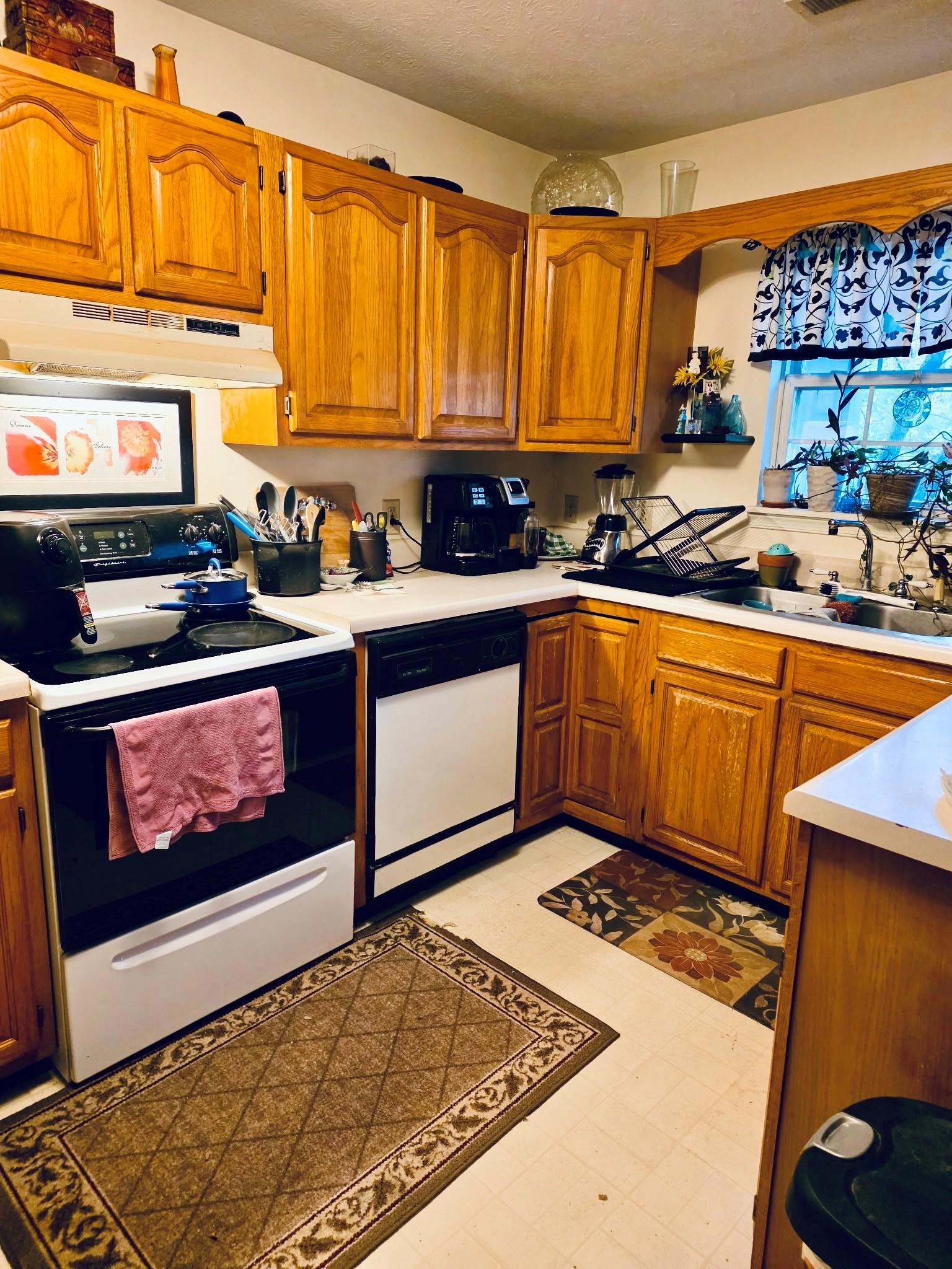 835 NORTHFIELD CT, HARRISONBURG, Virginia 22802, 3 Bedrooms Bedrooms, ,1 BathroomBathrooms,Residential,Quadrant 1 WS Northfield Ct Lot 15 Block D Sec Two,835 NORTHFIELD CT,677163 MLS # 677163