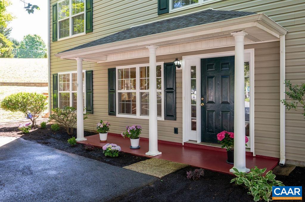 121 SUNDROPS CT, CHARLOTTESVILLE, Virginia 22902, 3 Bedrooms Bedrooms, ,2 BathroomsBathrooms,Residential,121 SUNDROPS CT,677263 MLS # 677263