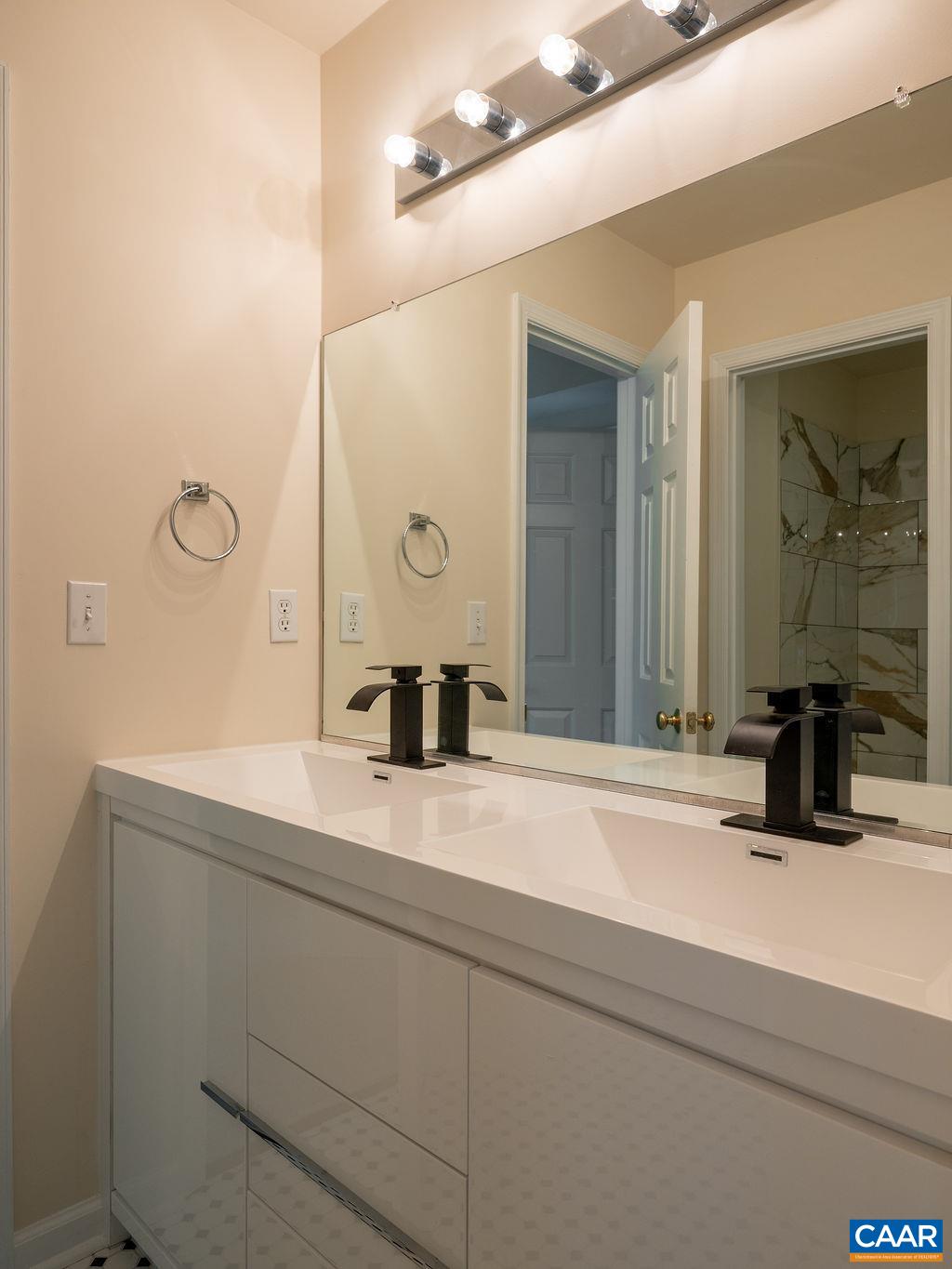 121 SUNDROPS CT, CHARLOTTESVILLE, Virginia 22902, 3 Bedrooms Bedrooms, ,2 BathroomsBathrooms,Residential,121 SUNDROPS CT,677263 MLS # 677263