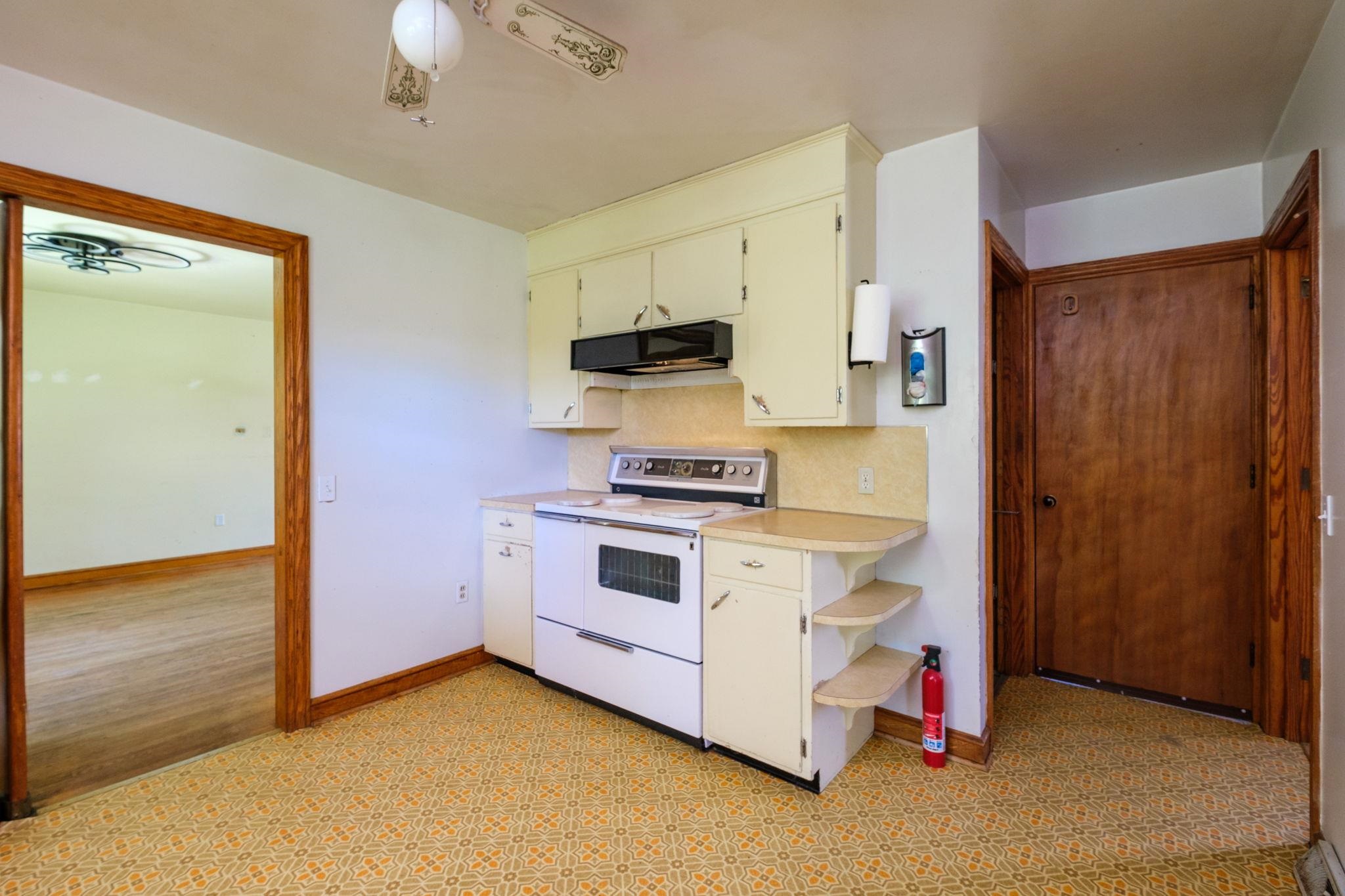 305 HIGH ST, BRIDGEWATER, Virginia 22812, 2 Bedrooms Bedrooms, ,1 BathroomBathrooms,Residential,Smith,305 HIGH ST,677265 MLS # 677265