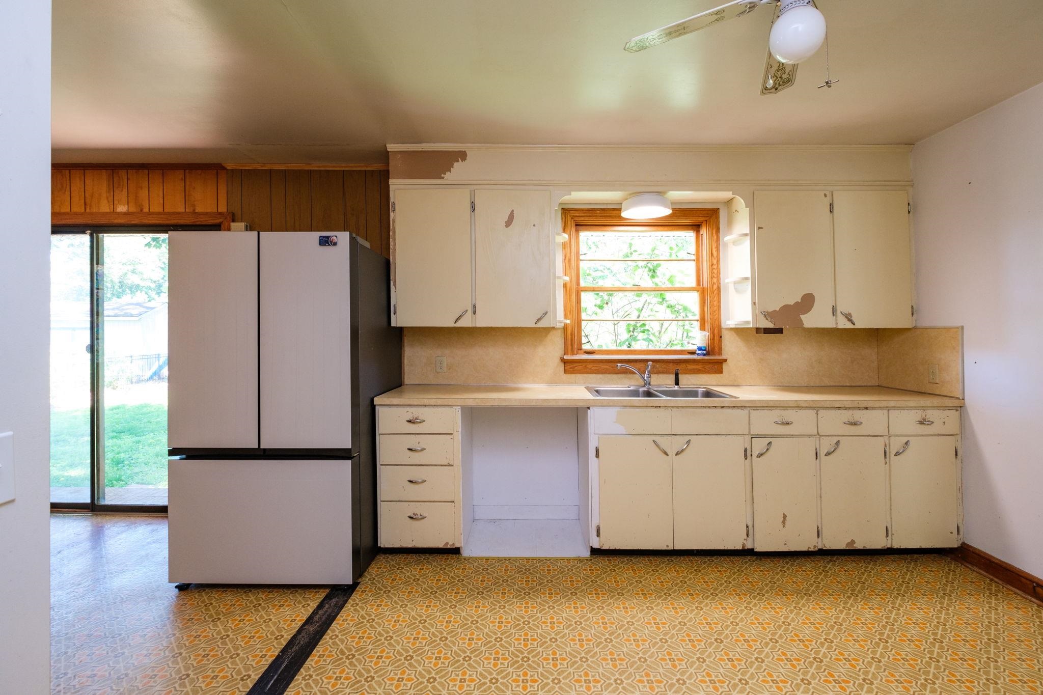 305 HIGH ST, BRIDGEWATER, Virginia 22812, 2 Bedrooms Bedrooms, ,1 BathroomBathrooms,Residential,Smith,305 HIGH ST,677265 MLS # 677265