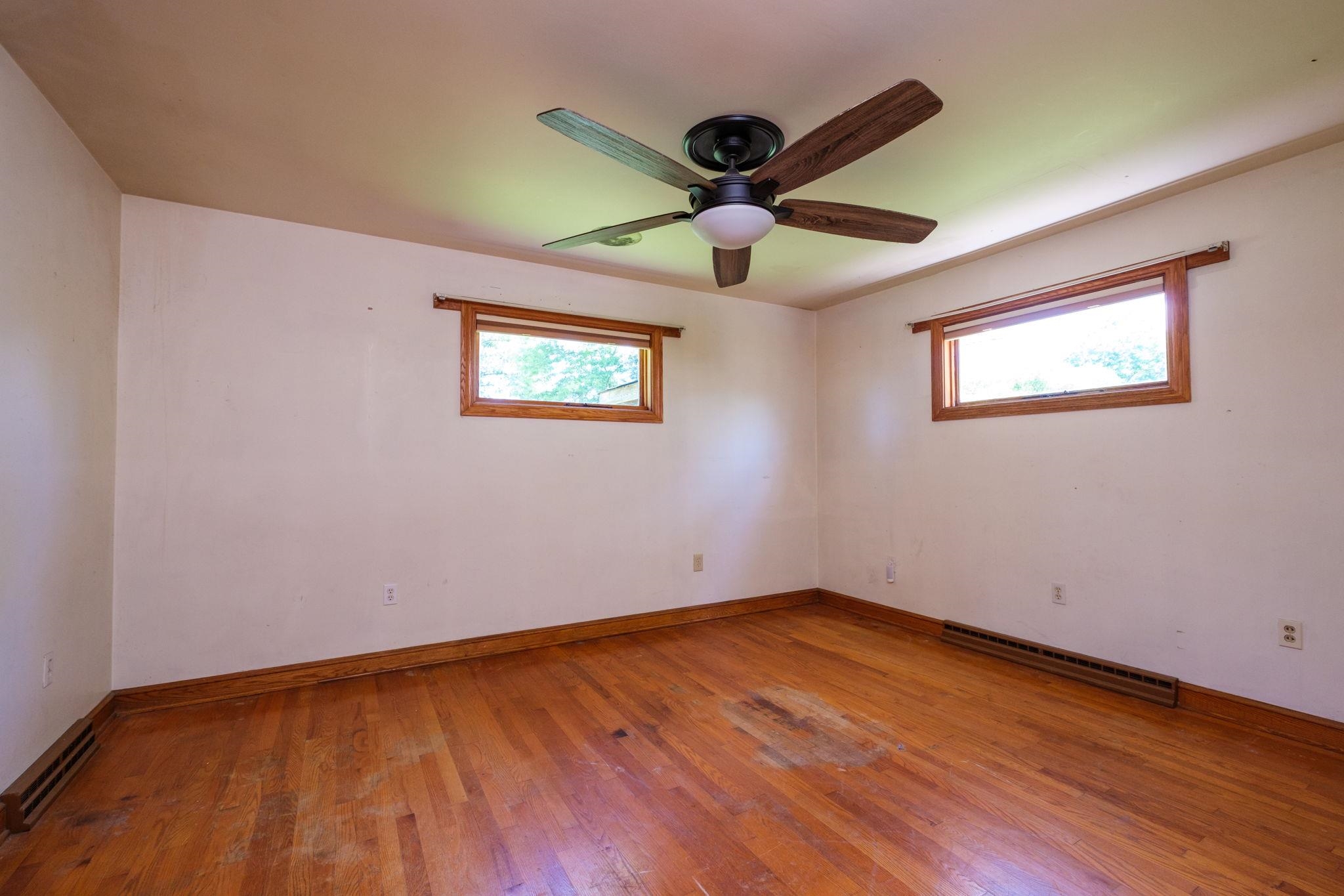 305 HIGH ST, BRIDGEWATER, Virginia 22812, 2 Bedrooms Bedrooms, ,1 BathroomBathrooms,Residential,Smith,305 HIGH ST,677265 MLS # 677265