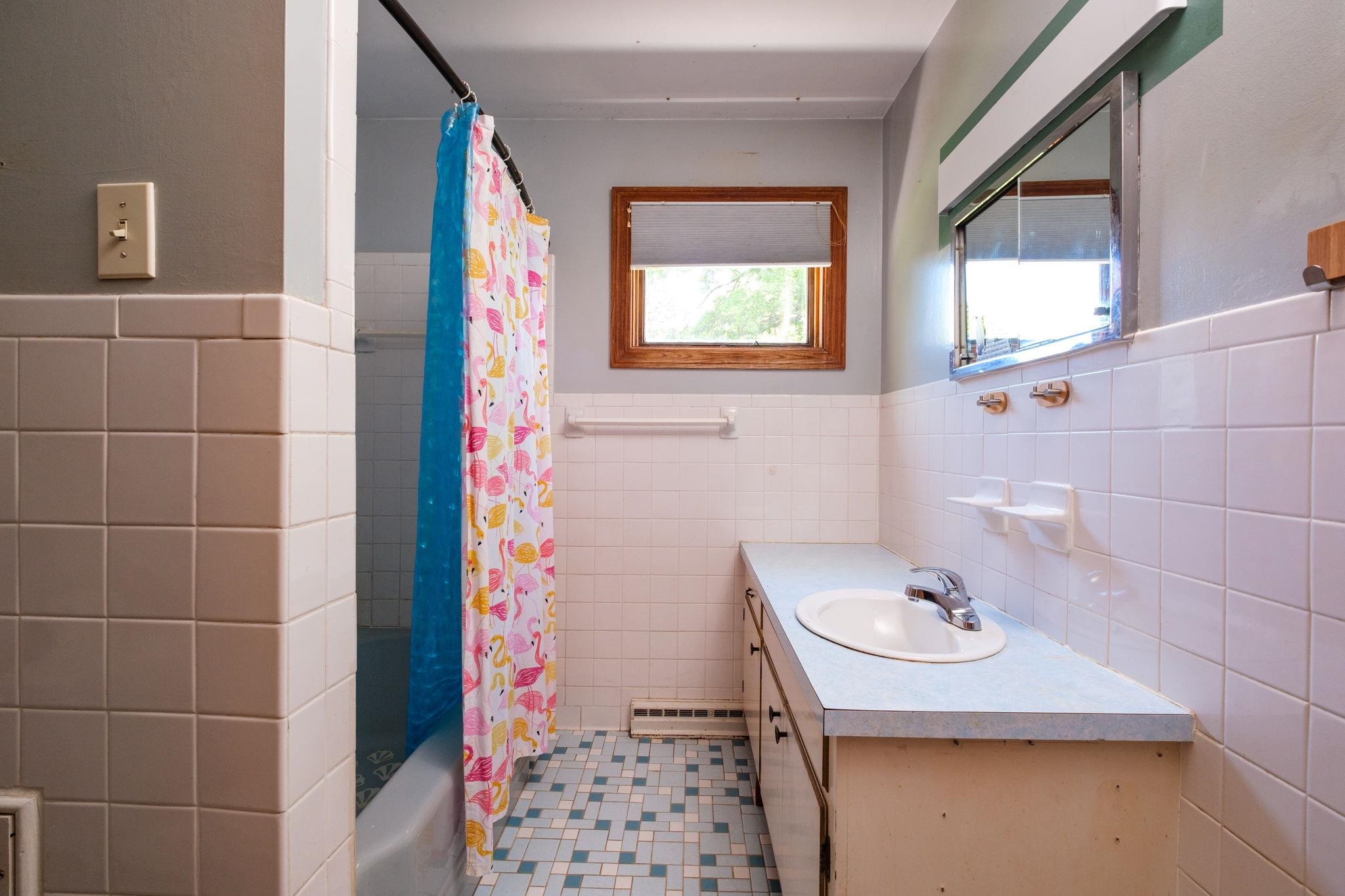 305 HIGH ST, BRIDGEWATER, Virginia 22812, 2 Bedrooms Bedrooms, ,1 BathroomBathrooms,Residential,Smith,305 HIGH ST,677265 MLS # 677265