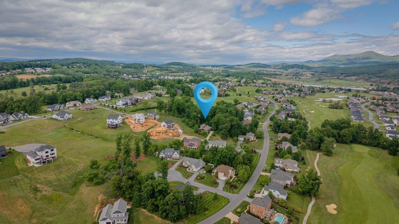140 WILTON PL, ROCKINGHAM, Virginia 22801, 3 Bedrooms Bedrooms, ,4 BathroomsBathrooms,Residential,140 WILTON PL,677267 MLS # 677267