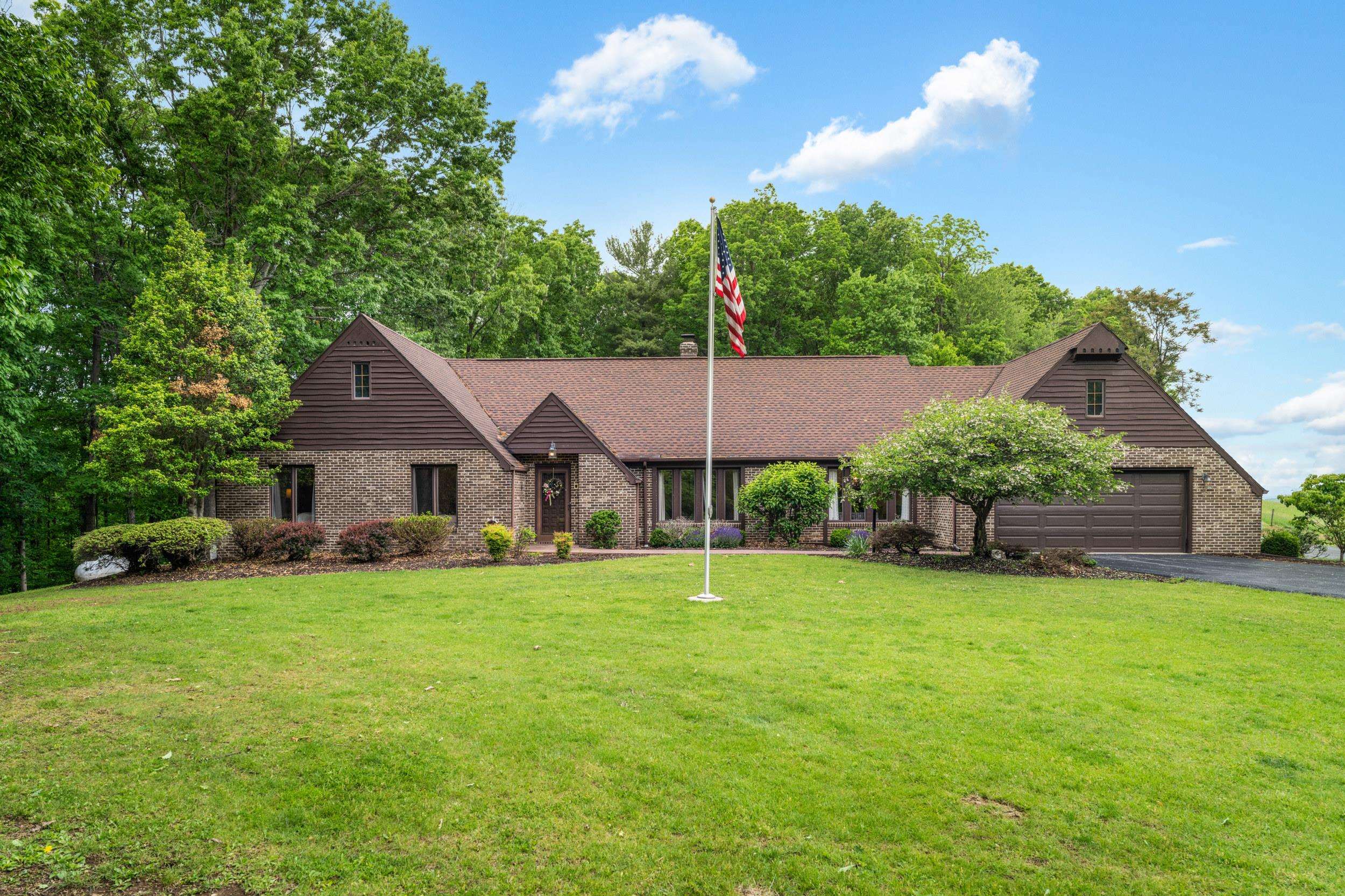 30 SCENIC VIEW DR, SWOOPE, Virginia 24479, 3 Bedrooms Bedrooms, ,2 BathroomsBathrooms,Residential,30 SCENIC VIEW DR,677268 MLS # 677268 30 SCENIC VIEW DR, SWOOPE, Virginia 24479, 3 Bedrooms Bedrooms, ,2 BathroomsBathrooms,Residential,30 SCENIC VIEW DR,677268 MLS # 677268