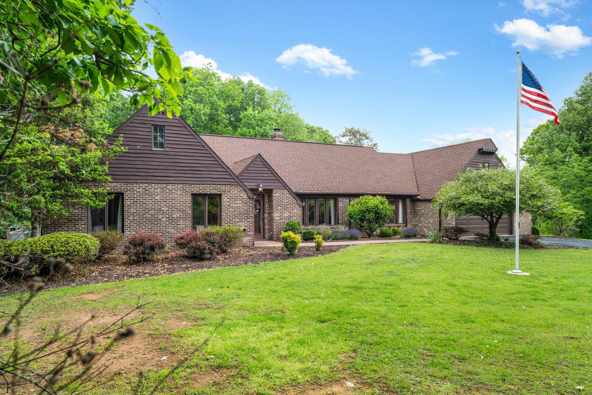 30 SCENIC VIEW DR, SWOOPE, Virginia 24479, 3 Bedrooms Bedrooms, ,2 BathroomsBathrooms,Residential,30 SCENIC VIEW DR,677268 MLS # 677268 30 SCENIC VIEW DR, SWOOPE, Virginia 24479, 3 Bedrooms Bedrooms, ,2 BathroomsBathrooms,Residential,30 SCENIC VIEW DR,677268 MLS # 677268