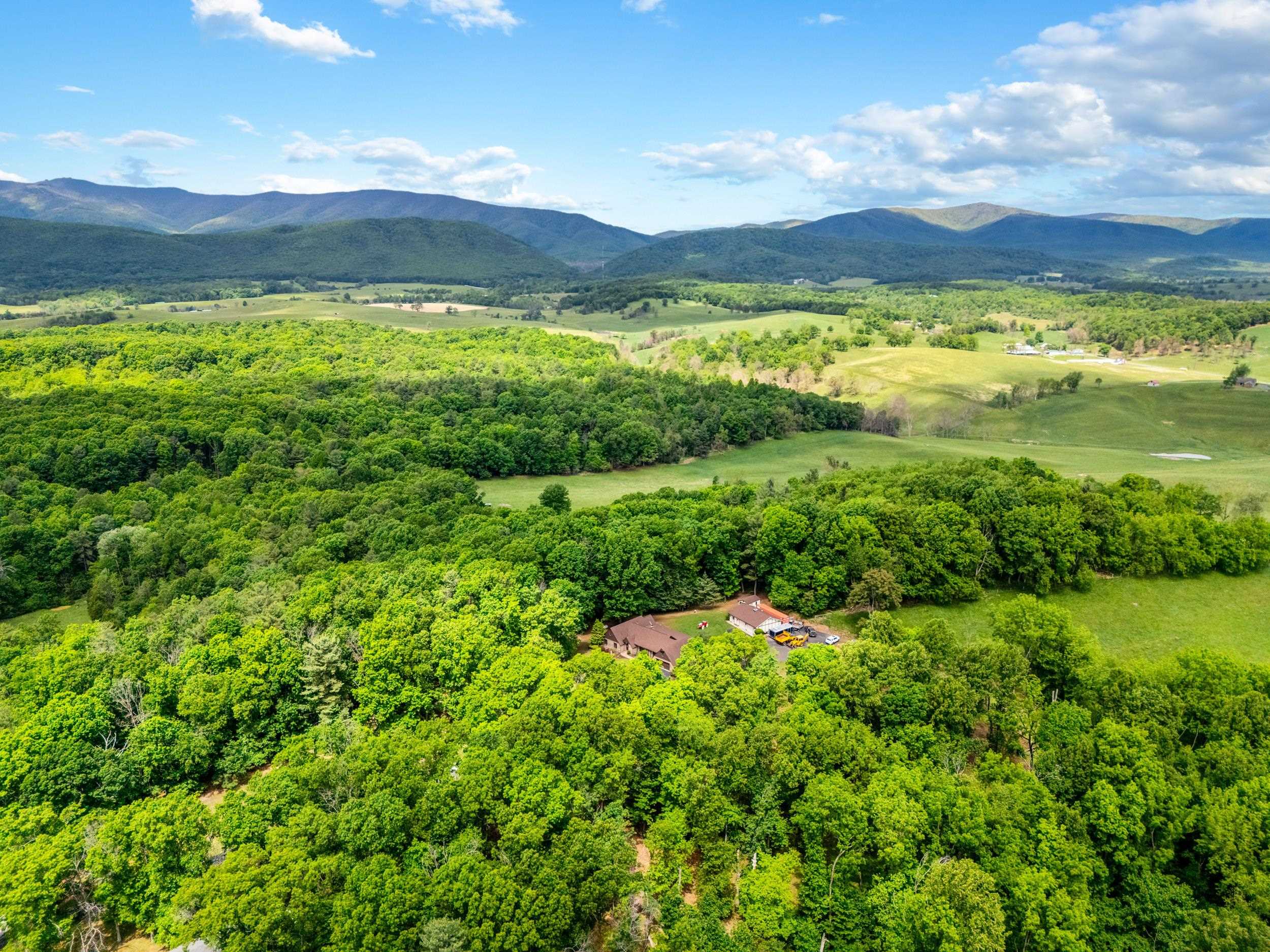 30 SCENIC VIEW DR, SWOOPE, Virginia 24479, 3 Bedrooms Bedrooms, ,2 BathroomsBathrooms,Residential,30 SCENIC VIEW DR,677268 MLS # 677268 30 SCENIC VIEW DR, SWOOPE, Virginia 24479, 3 Bedrooms Bedrooms, ,2 BathroomsBathrooms,Residential,30 SCENIC VIEW DR,677268 MLS # 677268