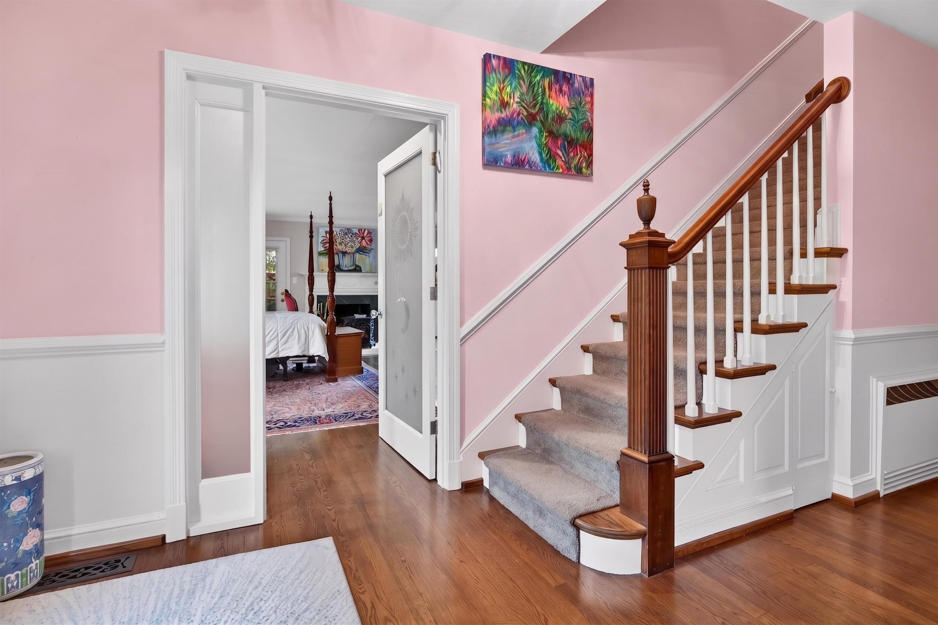 Foyer, staircase to 2nd level