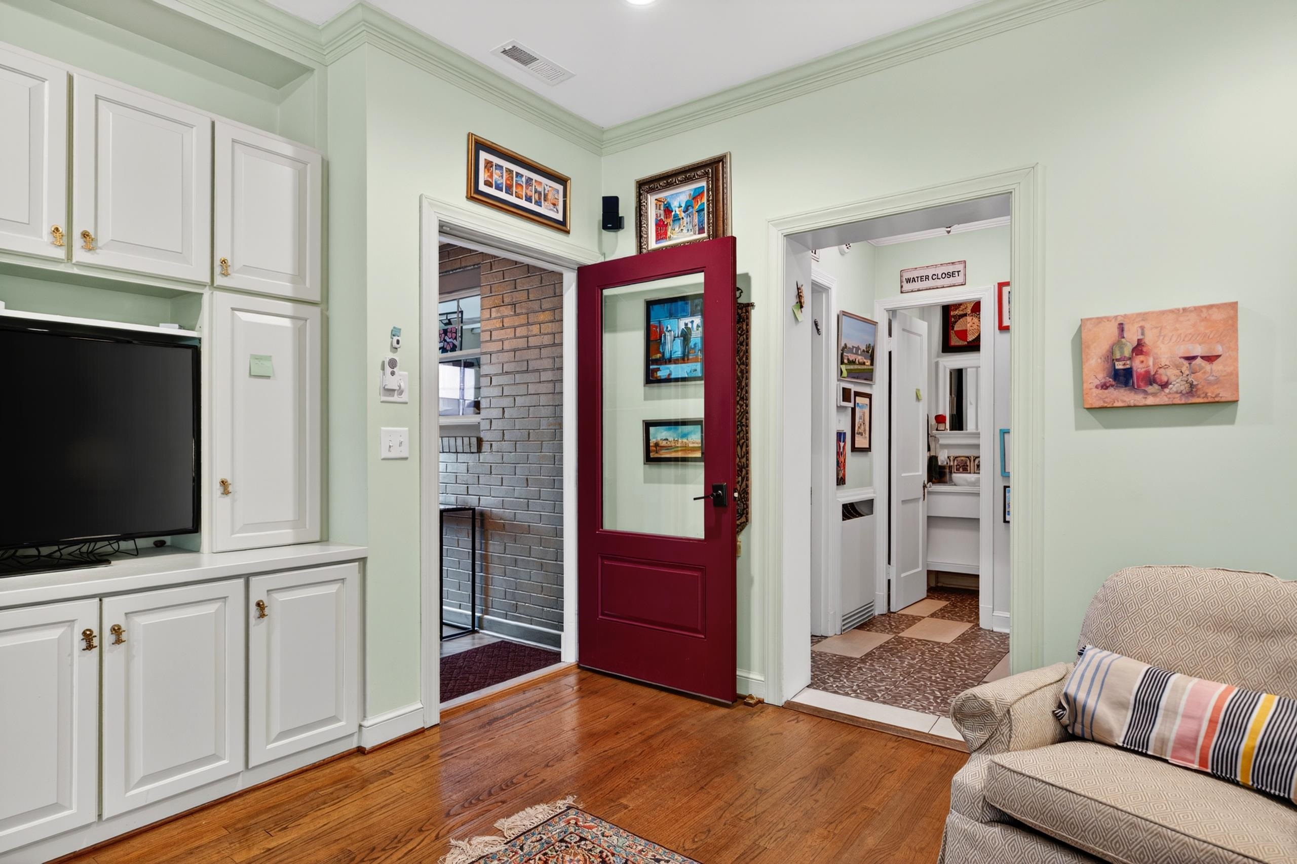 1204 WESTMORELAND DR, STAUNTON, Virginia 24401, 5 Bedrooms Bedrooms, ,4 BathroomsBathrooms,Residential,1204 WESTMORELAND DR,677272 MLS # 677272