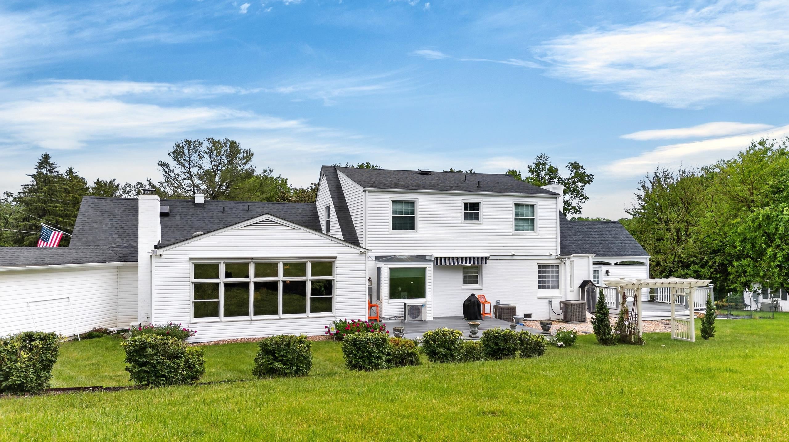 1204 WESTMORELAND DR, STAUNTON, Virginia 24401, 5 Bedrooms Bedrooms, ,4 BathroomsBathrooms,Residential,1204 WESTMORELAND DR,677272 MLS # 677272