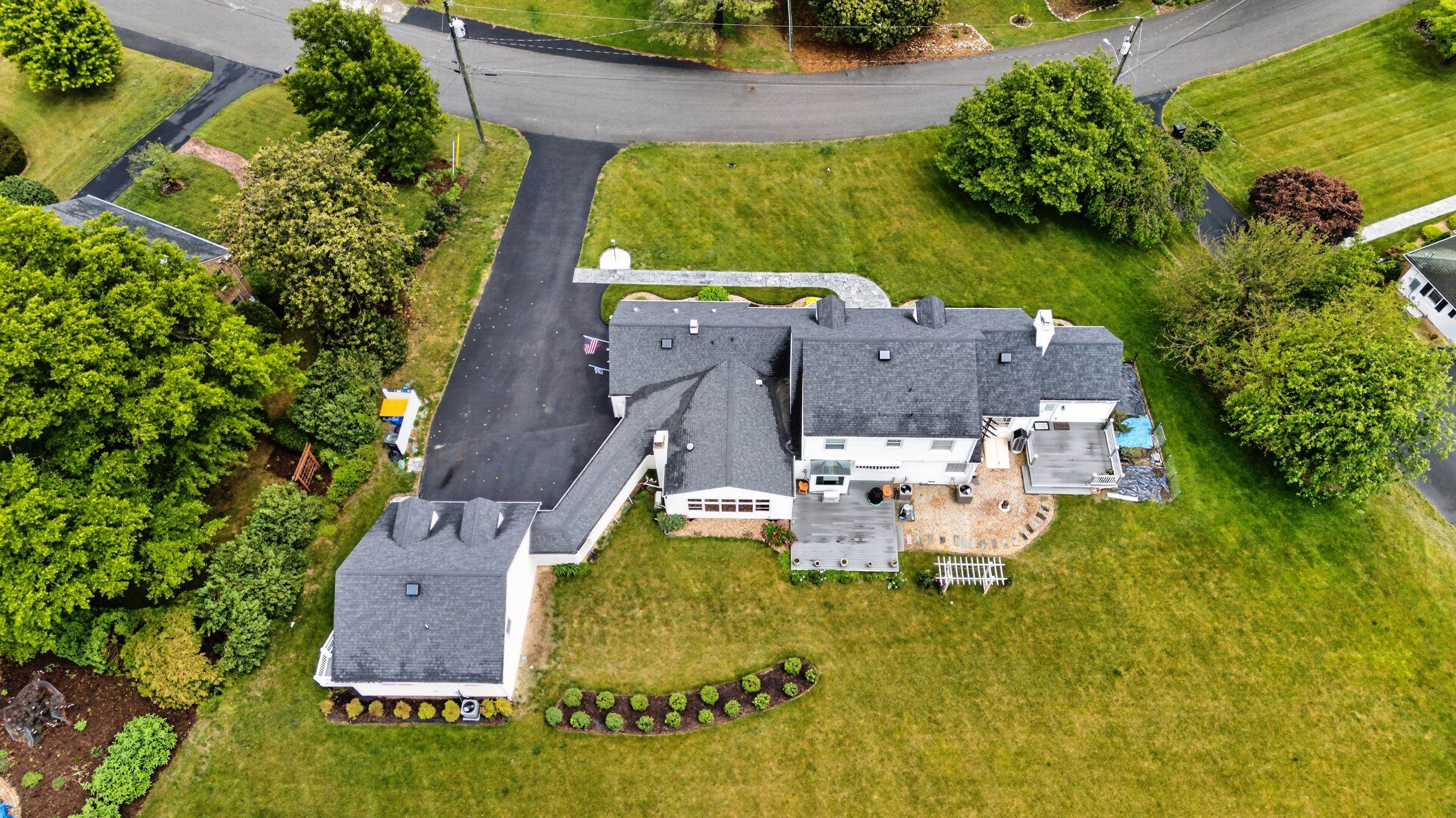 1204 WESTMORELAND DR, STAUNTON, Virginia 24401, 5 Bedrooms Bedrooms, ,4 BathroomsBathrooms,Residential,1204 WESTMORELAND DR,677272 MLS # 677272
